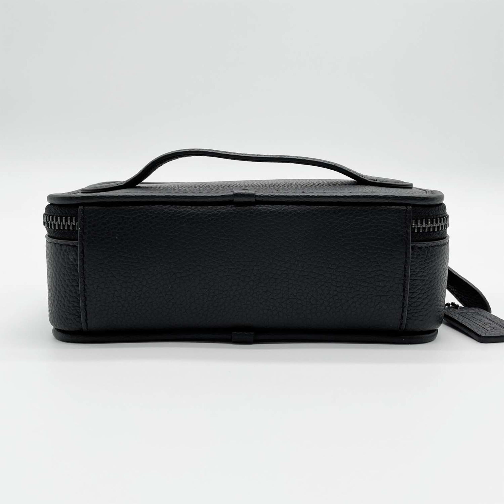 Coach Black Leather Shoulder Bag (Pre-Owned)