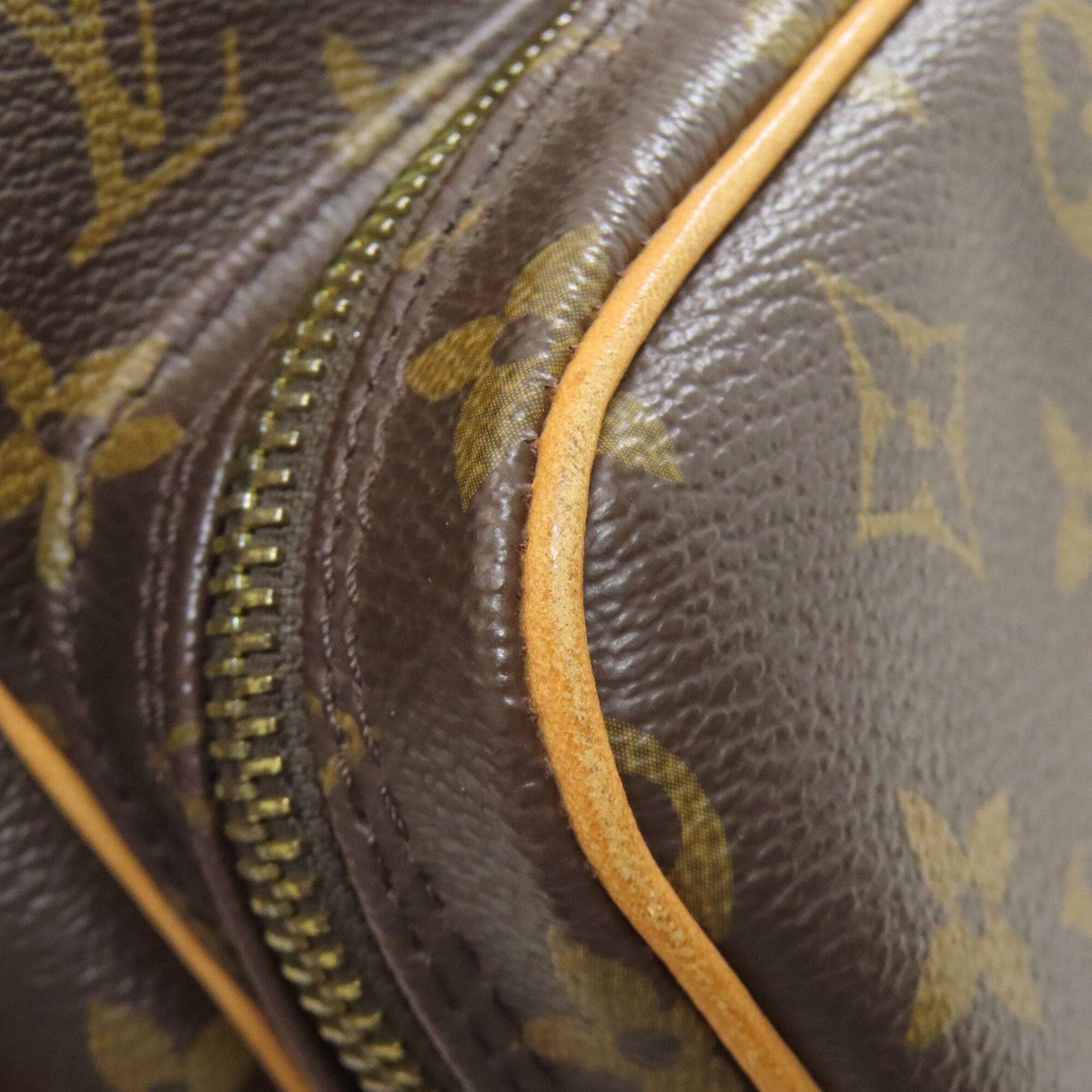 Louis Vuitton Monogram Monogram Canvas Shoulder Bag (Pre-Owned)