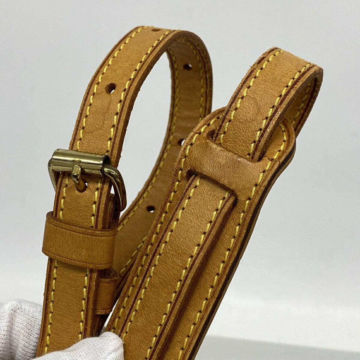 Louis Vuitton Brown Shoulder Bag (Pre-Owned)
