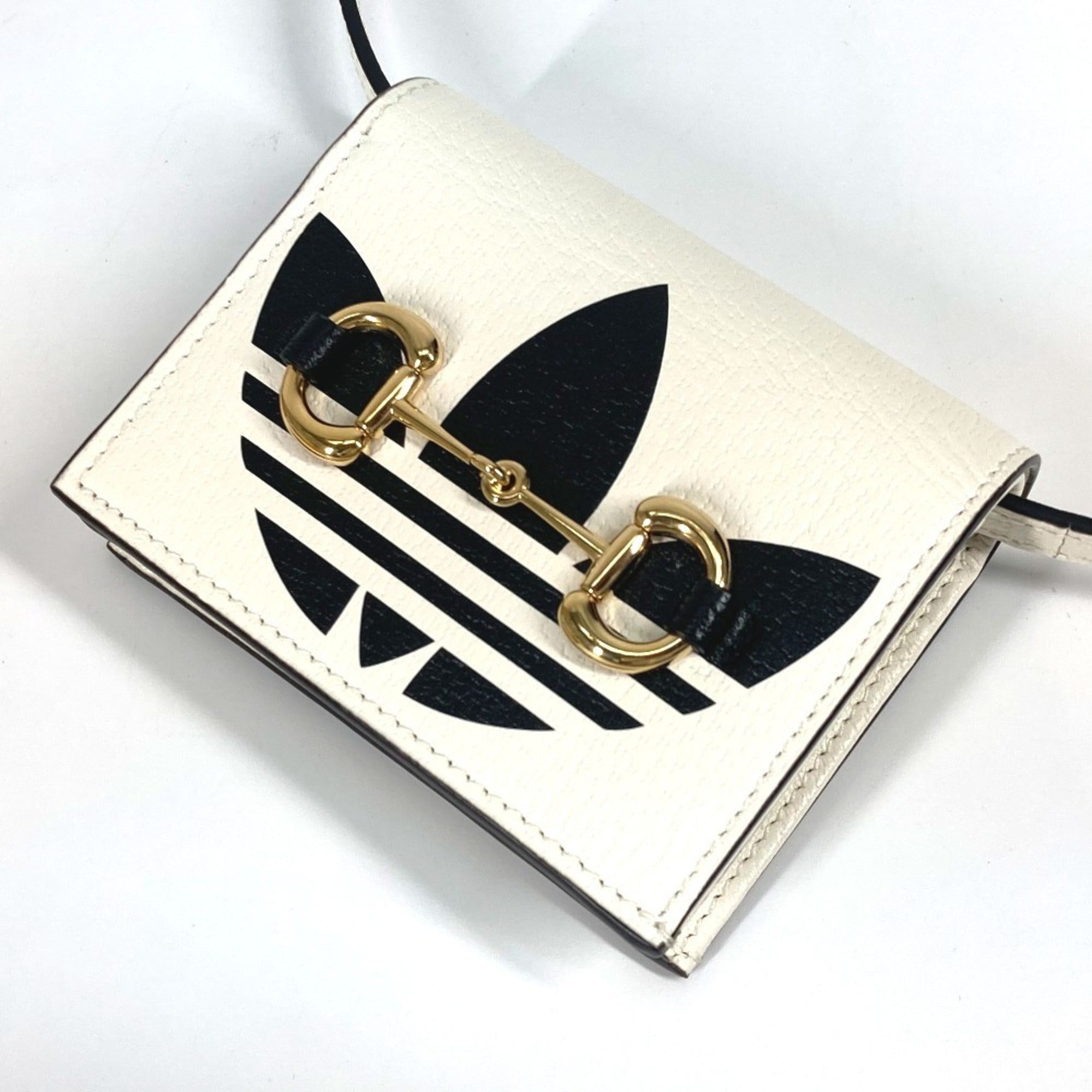 Gucci Black White Leather Wallet (Bi-Fold) (Pre-Owned)