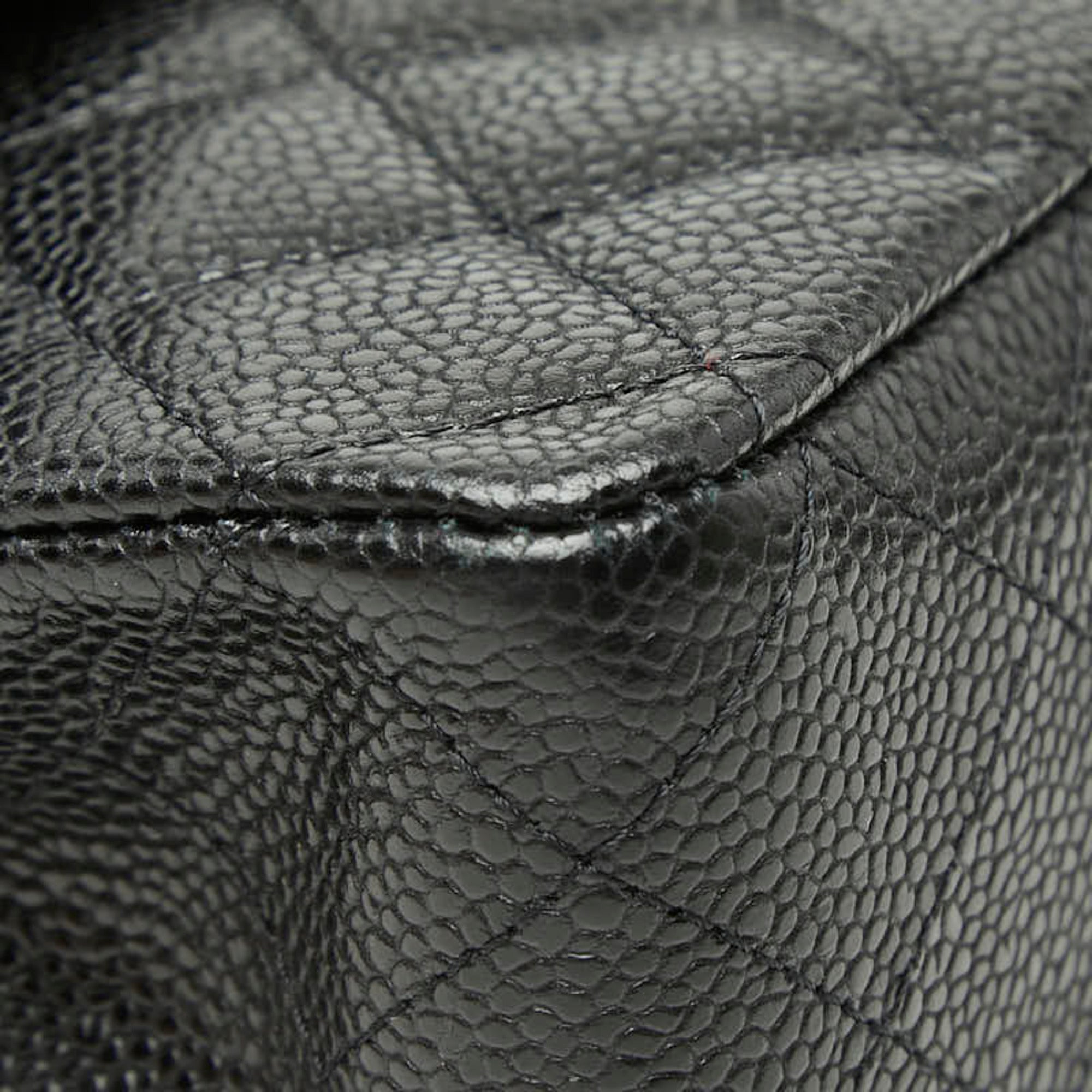 Chanel Black Grained Calfskin Shoulder Bag (Pre-Owned)