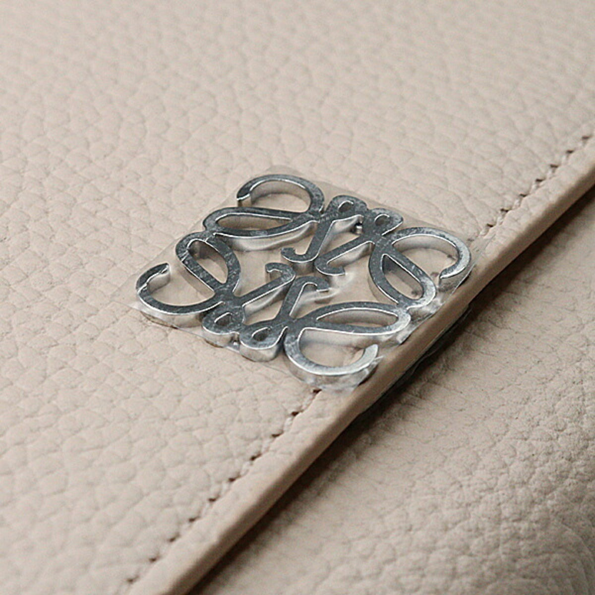 Loewe Beige Leather Wallet (Tri-Fold) (Pre-Owned)