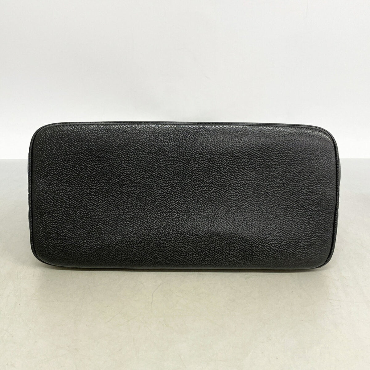 Chanel Black Grained Calfskin Tote Bag (Pre-Owned)