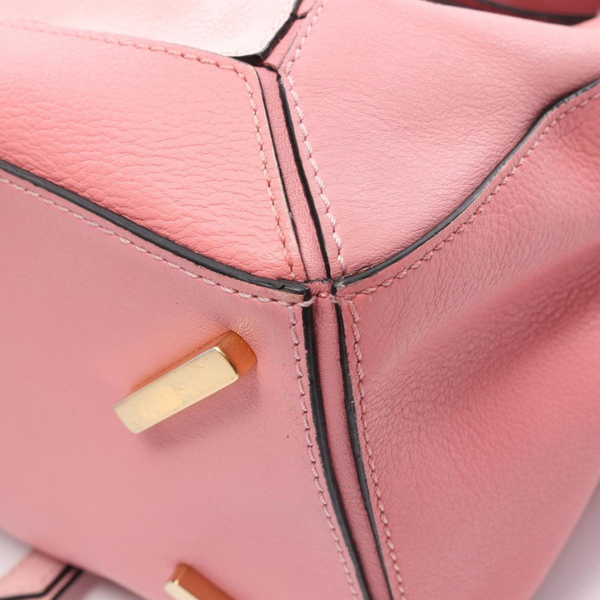 Loewe Pink Leather Handbag (Pre-Owned)