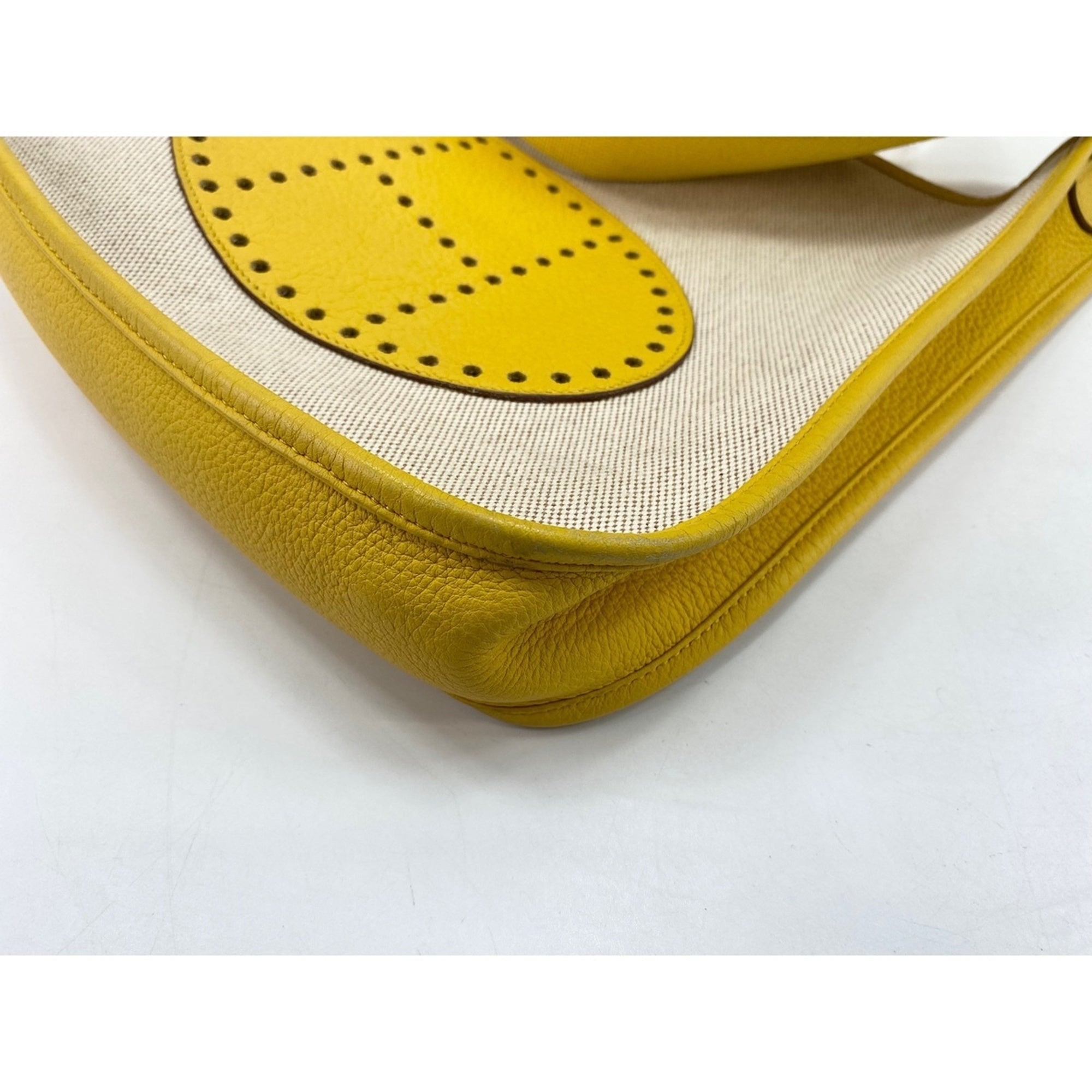 Hermes Yellow Shoulder Bag (Pre-Owned)