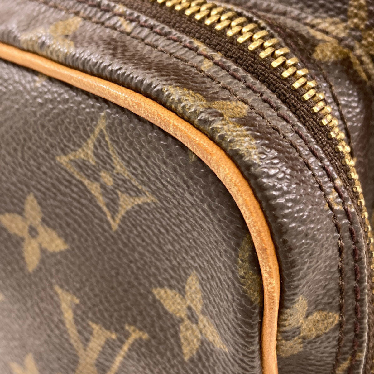 Louis Vuitton Monogram Monogram Monogram Shoulder Bag (Pre-Owned)