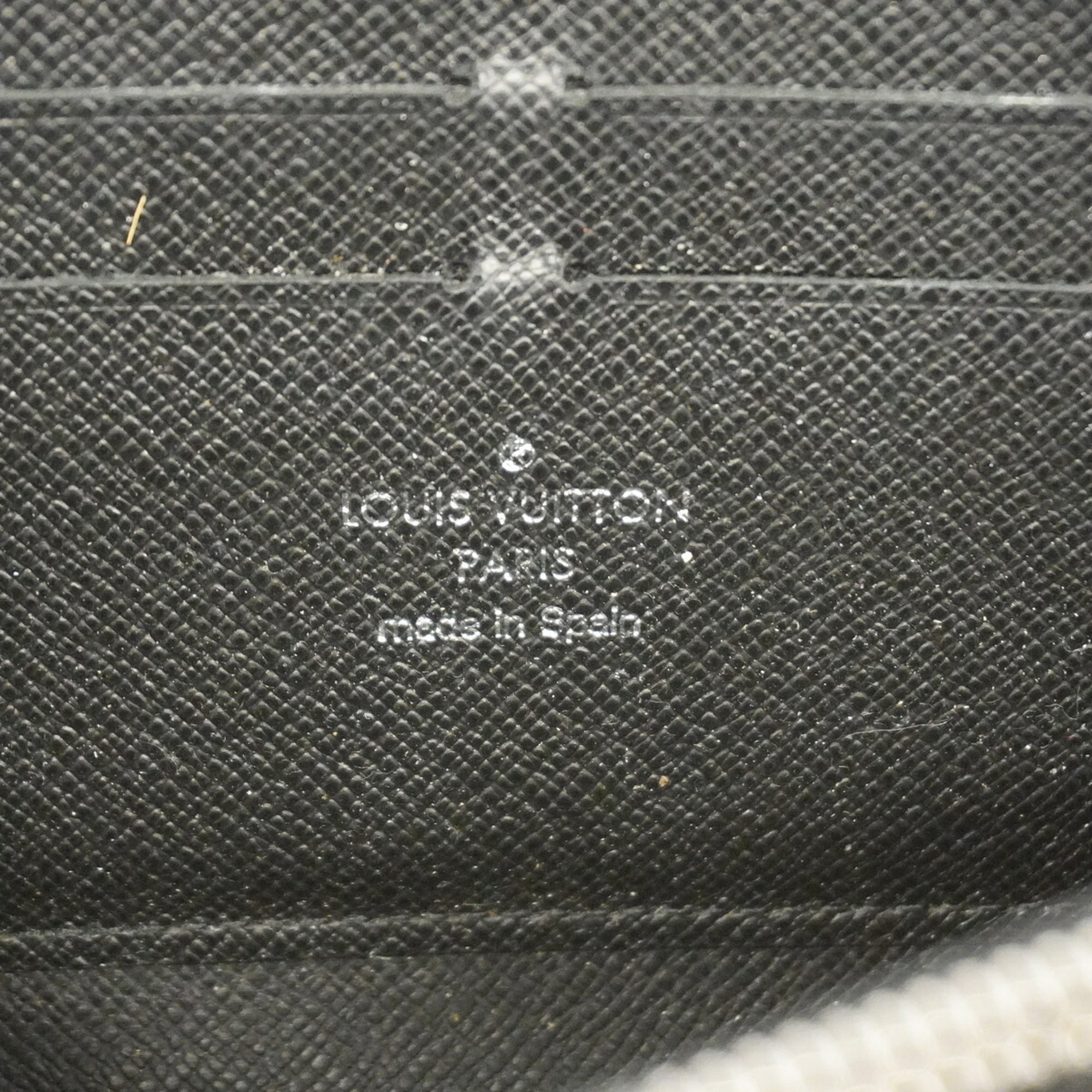 Louis Vuitton Noir Long Wallet (Bi-Fold) (Pre-Owned)
