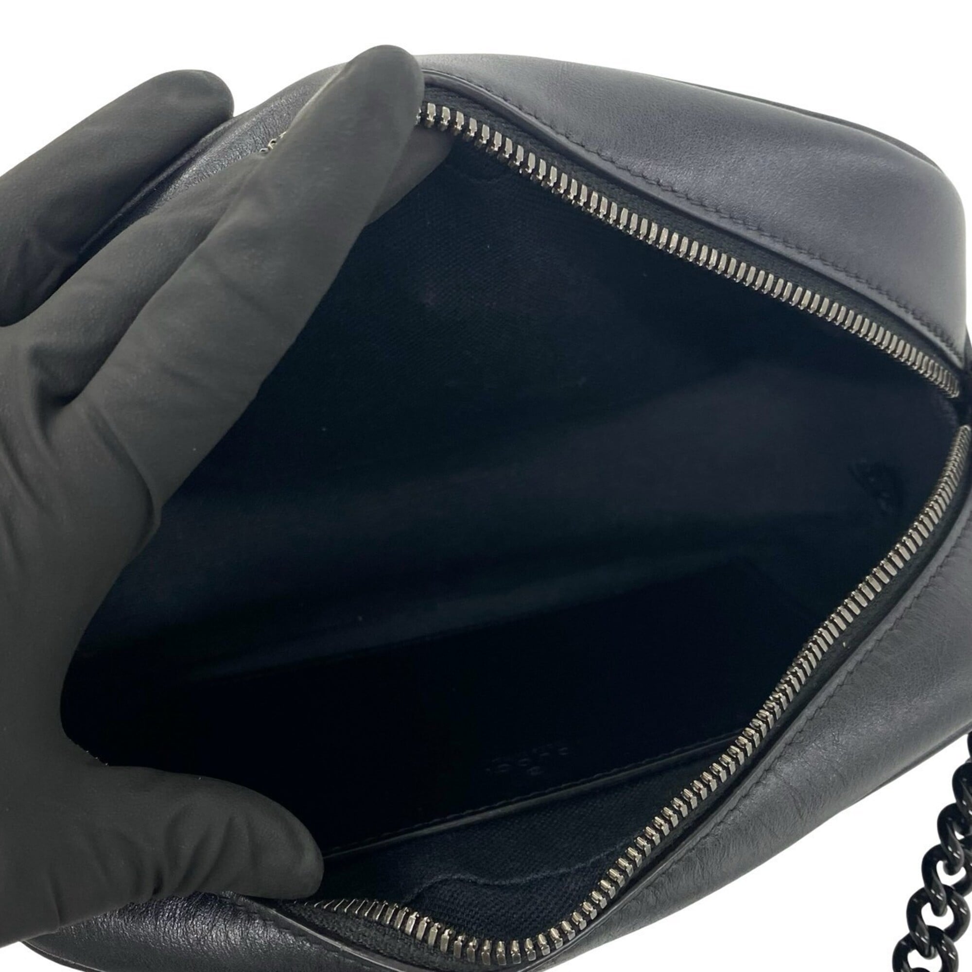 Gucci Black Leather Pochette Shoulder Bag (Pre-Owned)