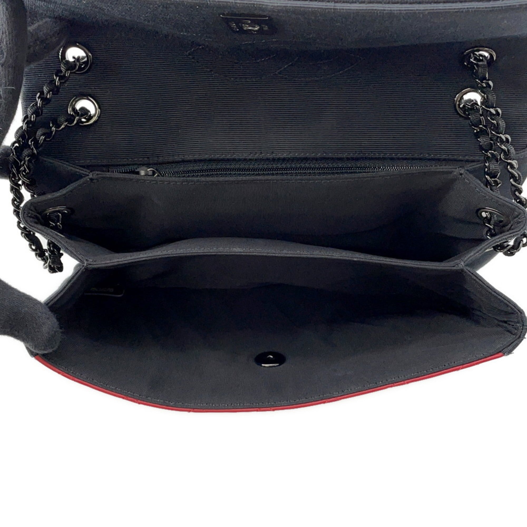 Chanel Black Red Color Leather Shoulder Bag (Pre-Owned)