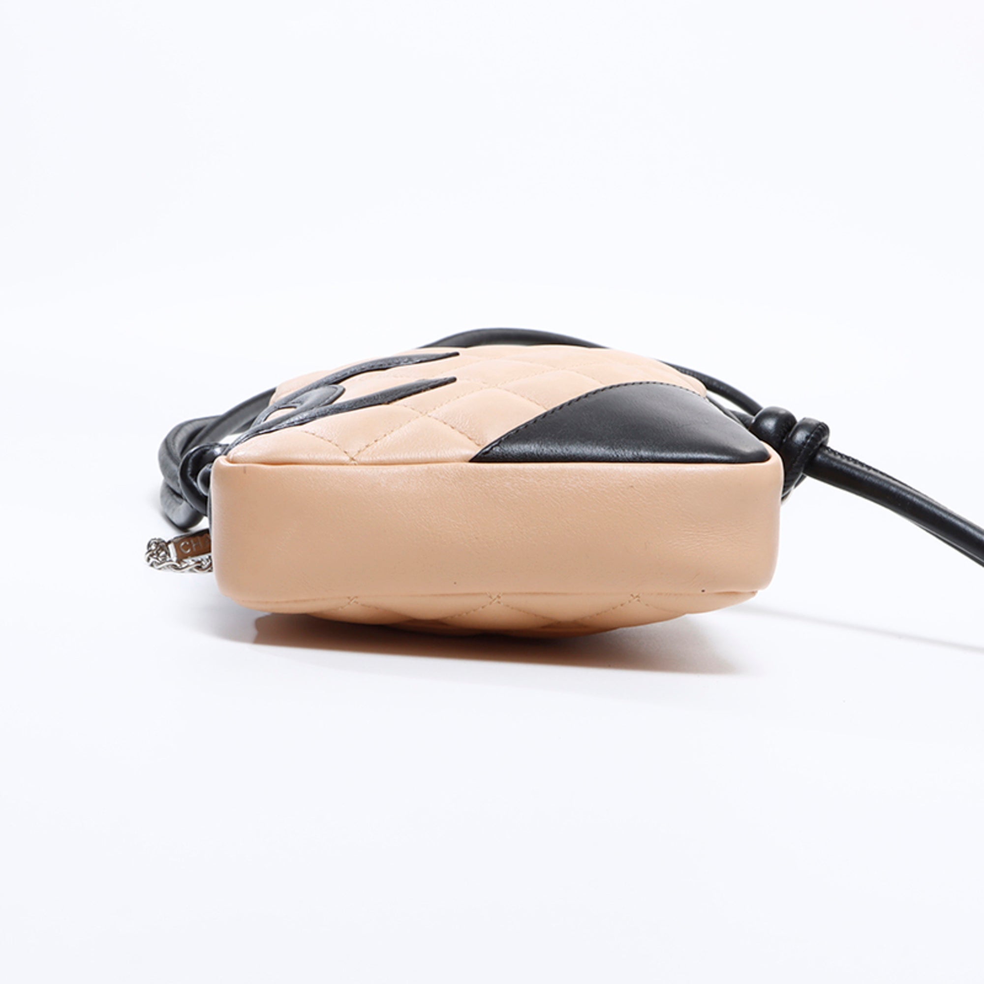 Chanel Beige Shoulder Bag (Pre-Owned)