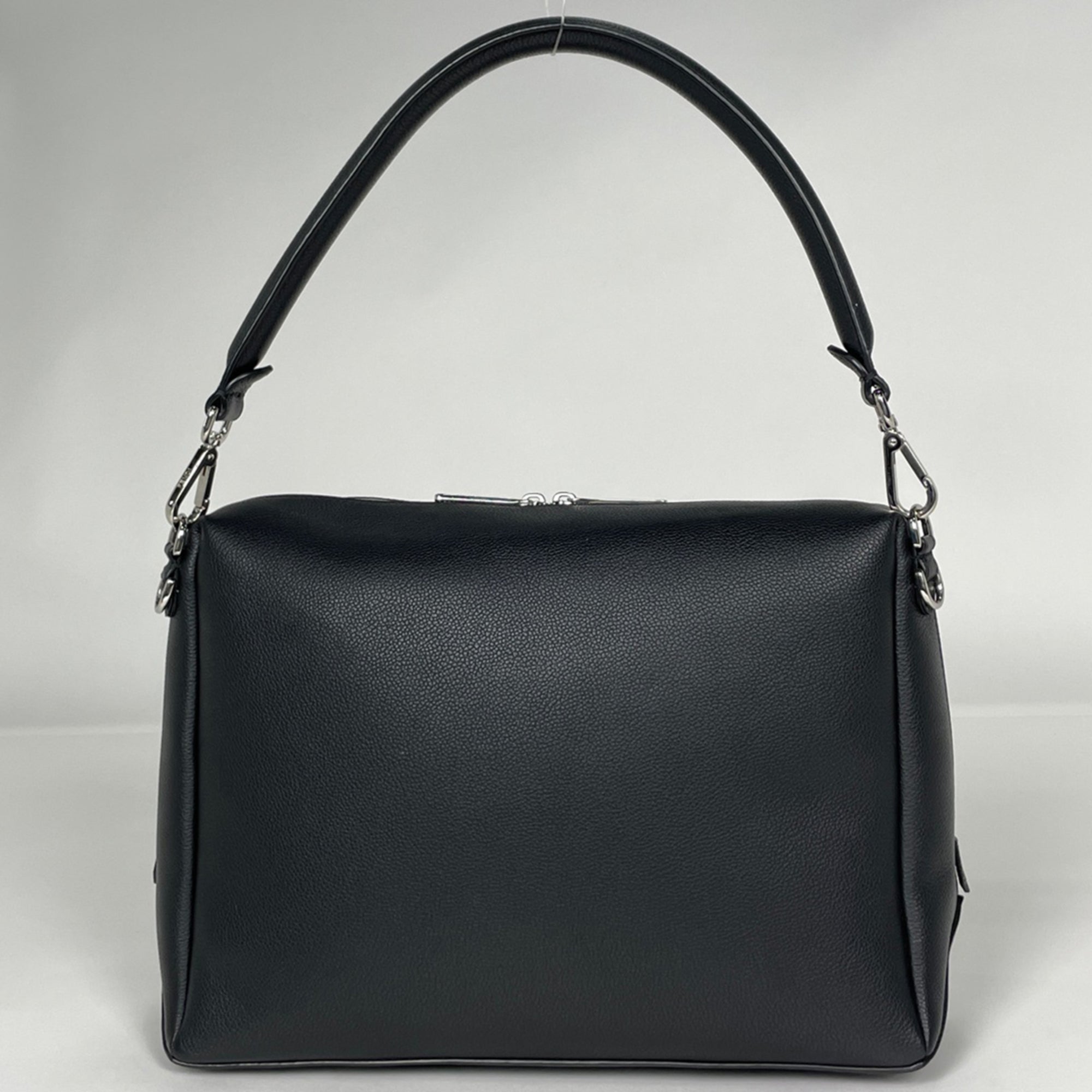 Fendi Black Leather Handbag (Pre-Owned)