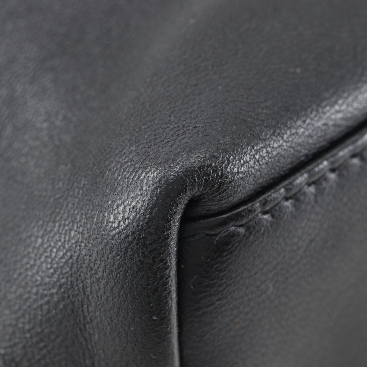 Chanel Black Brown Leather Handbag (Pre-Owned)