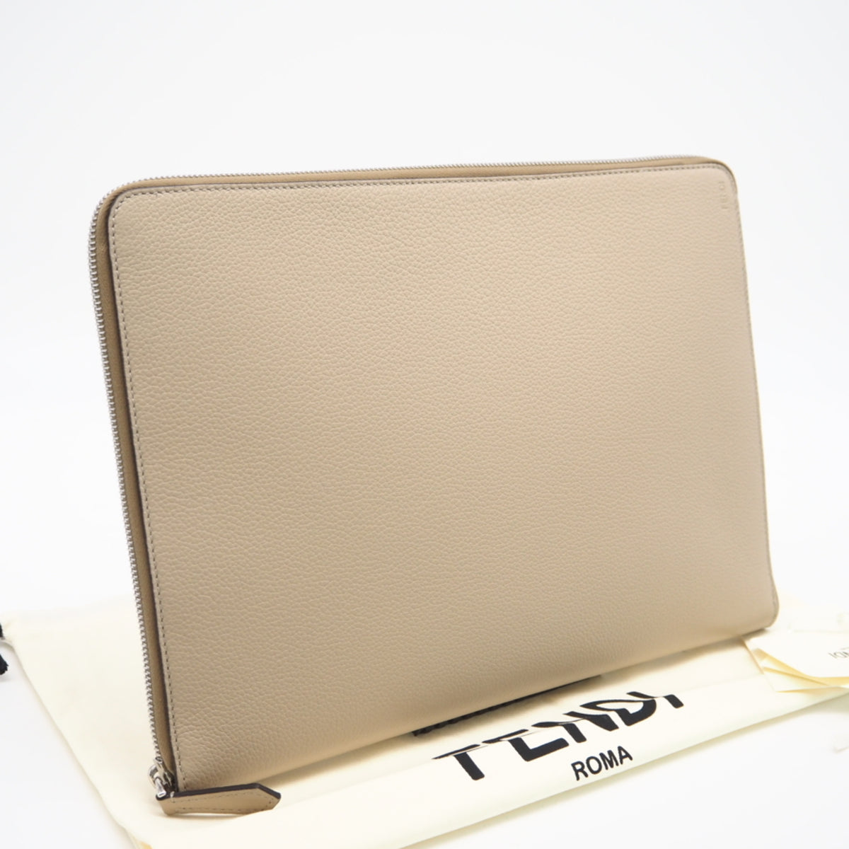 Fendi Beige Leather Clutch Bag (Pre-Owned)