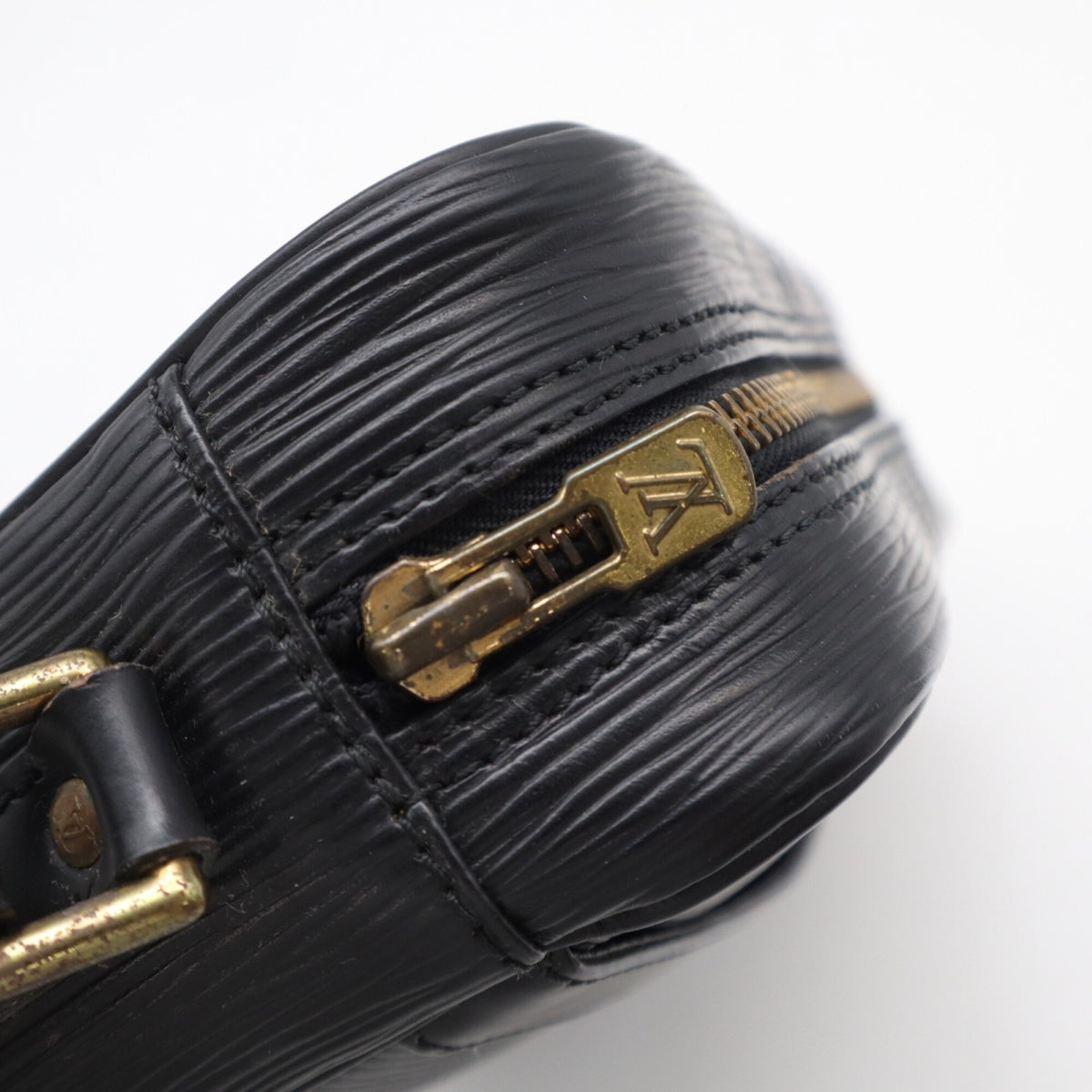 Louis Vuitton Epi Black Noir Leather Shoulder Bag (Pre-Owned)