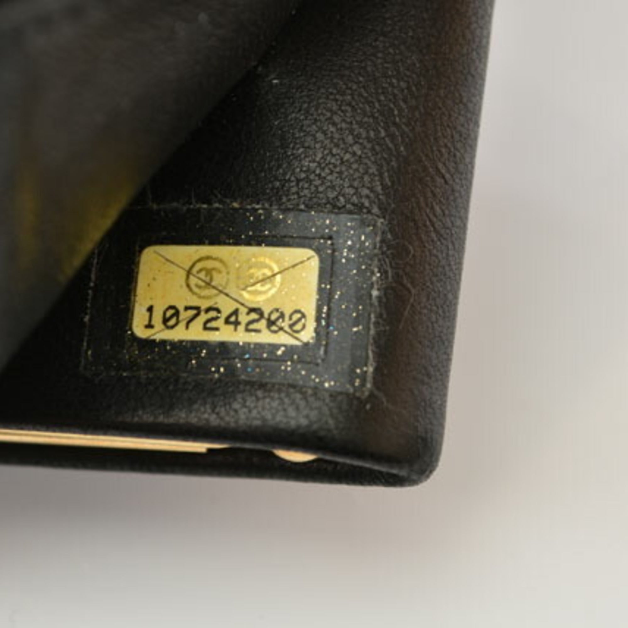 Chanel Black Caviar Leather Wallet (Bi-Fold) (Pre-Owned)