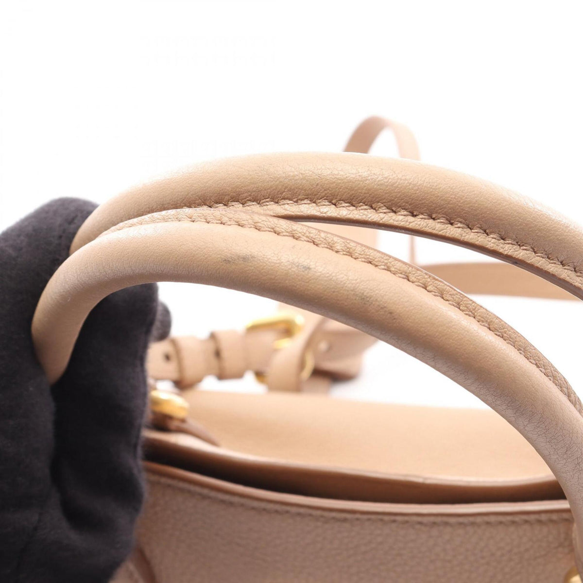 Prada Pink Leather Handbag (Pre-Owned)