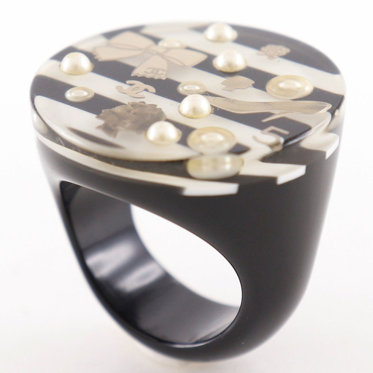 Chanel Black White Resin Band Ring (Pre-Owned)