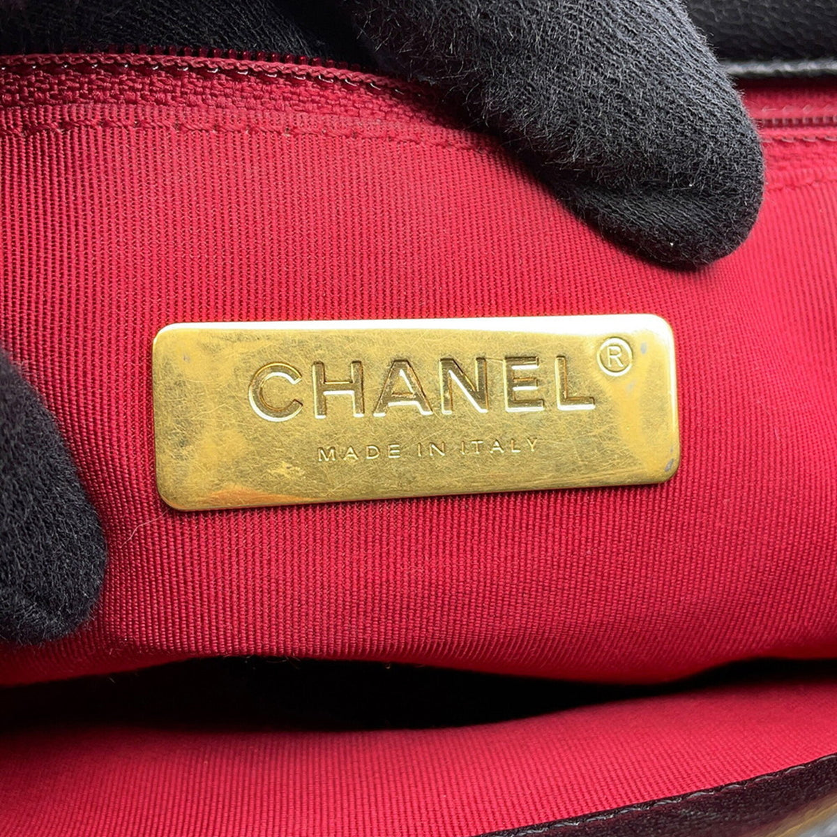Chanel Black Leather Handbag Shoulder Bag (Pre-Owned)