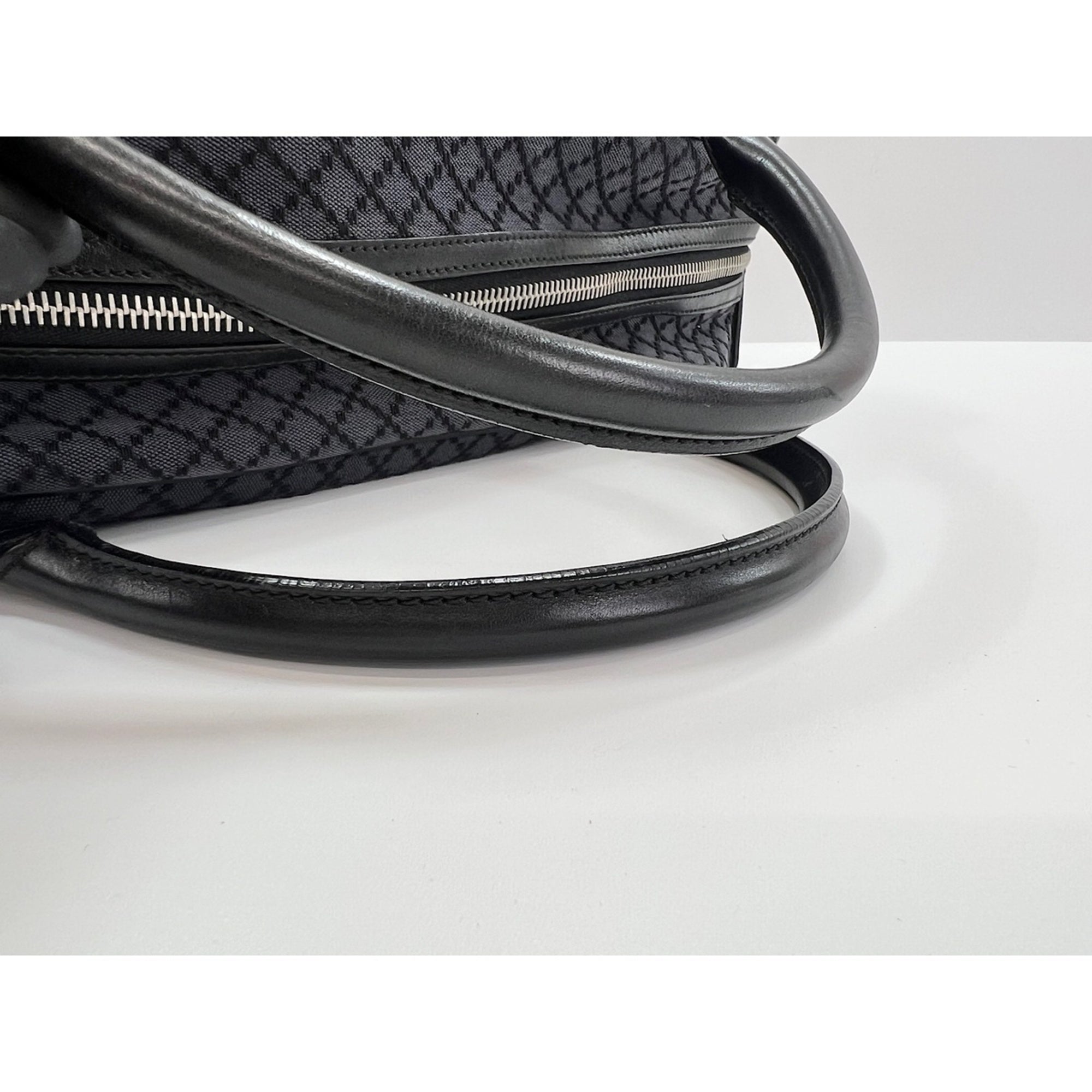 Gucci Navy Canvas Handbag (Pre-Owned)