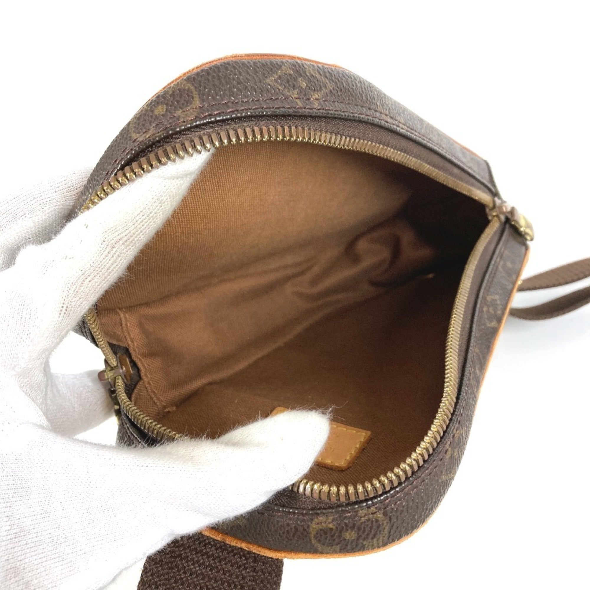Louis Vuitton Brown Monogram Monogram Pochette Shoulder Bag Sling Bag (Pre-Owned)