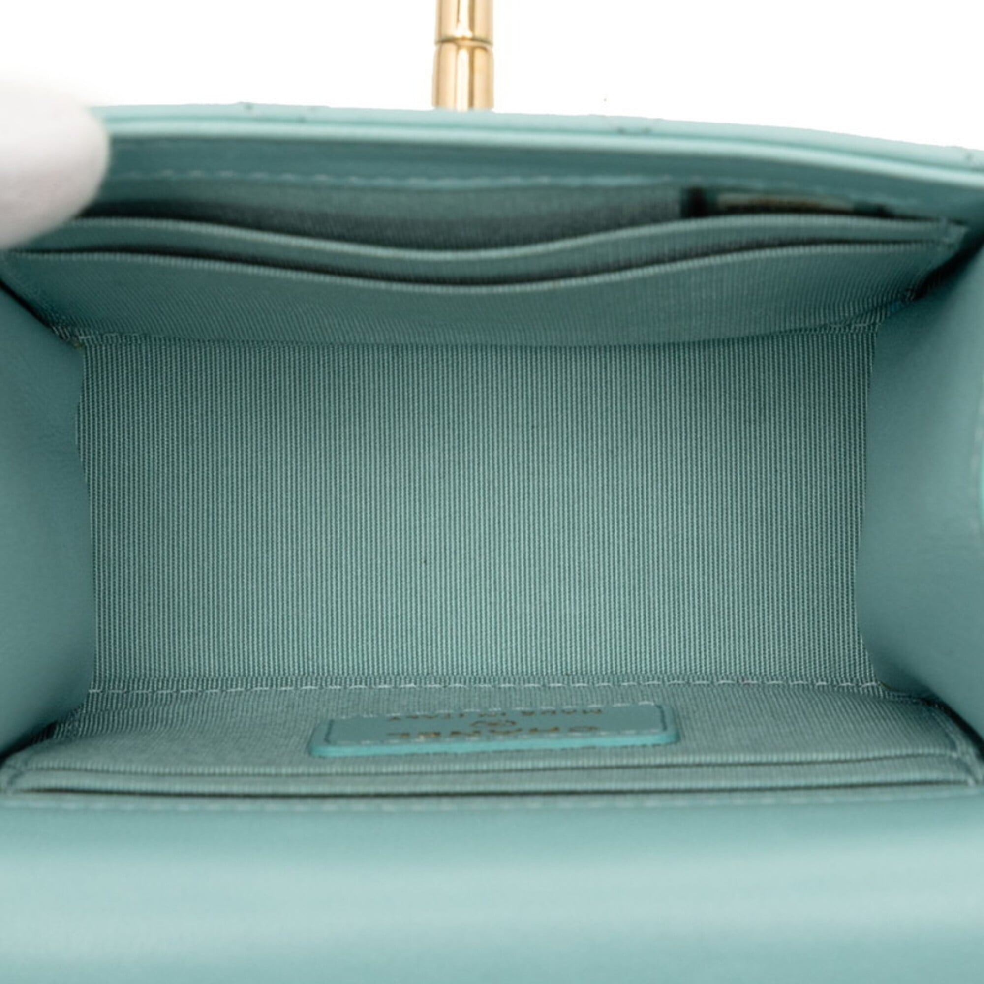 Chanel Light Blue Leather Shoulder Bag (Pre-Owned)