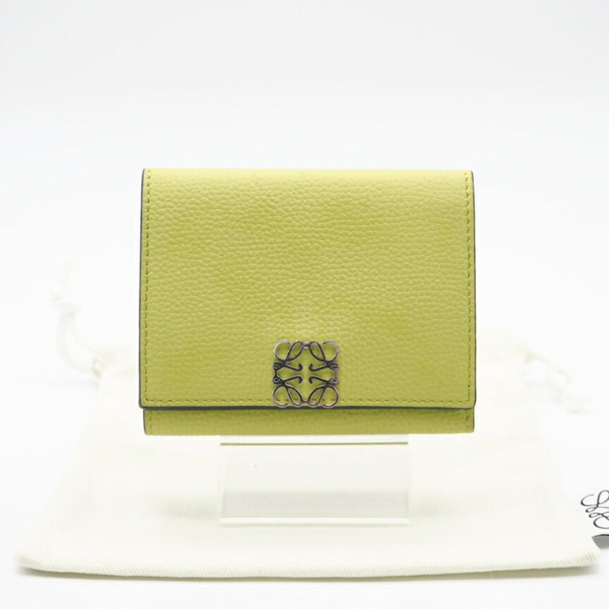 Loewe Green Leather Wallet (Tri-Fold) (Pre-Owned)