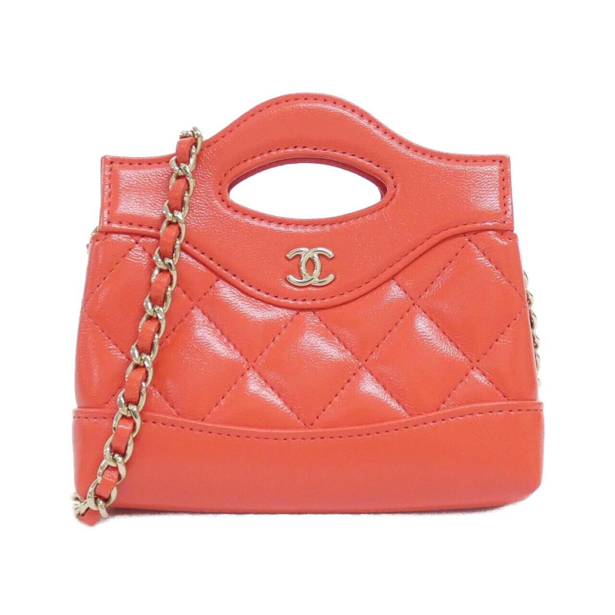 Chanel Red Color Leather Handbag Shoulder Bag (Pre-Owned)
