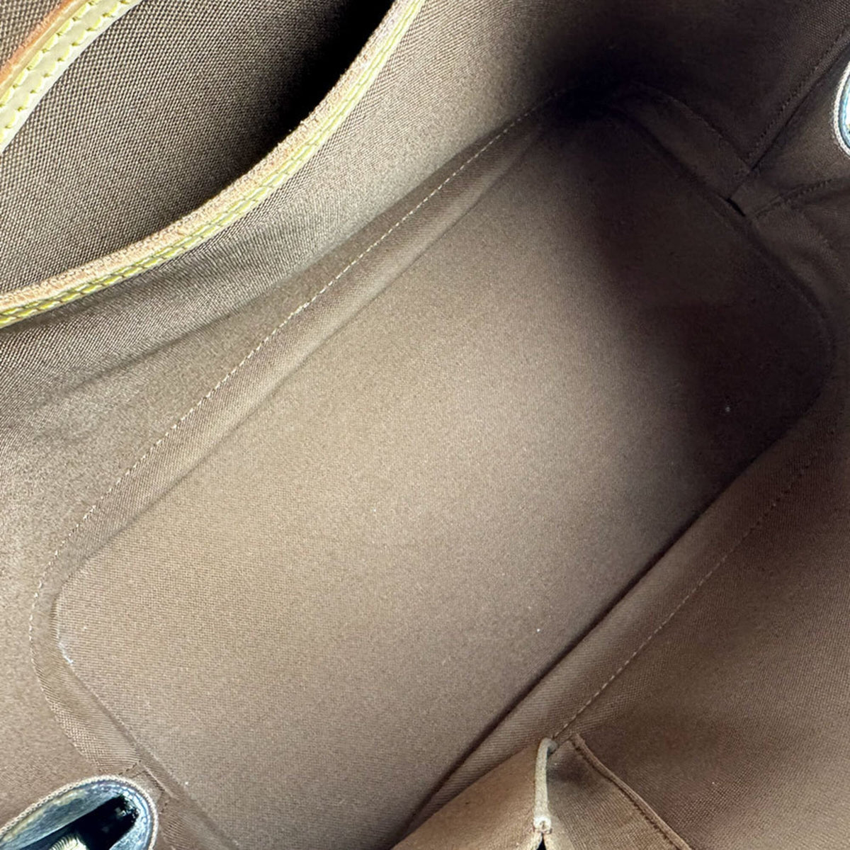 Louis Vuitton Brown Monogram Monogram Handbag (Pre-Owned)