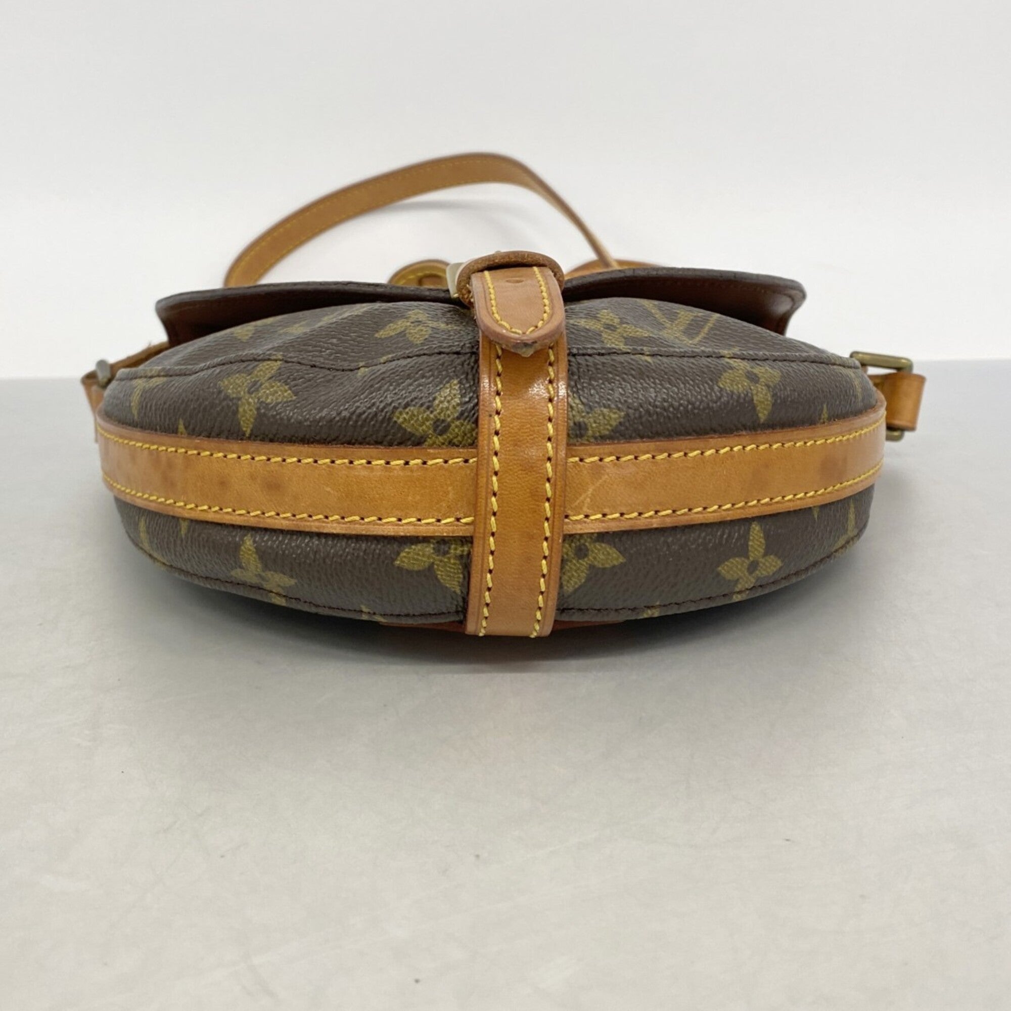 Louis Vuitton Brown Shoulder Bag (Pre-Owned)