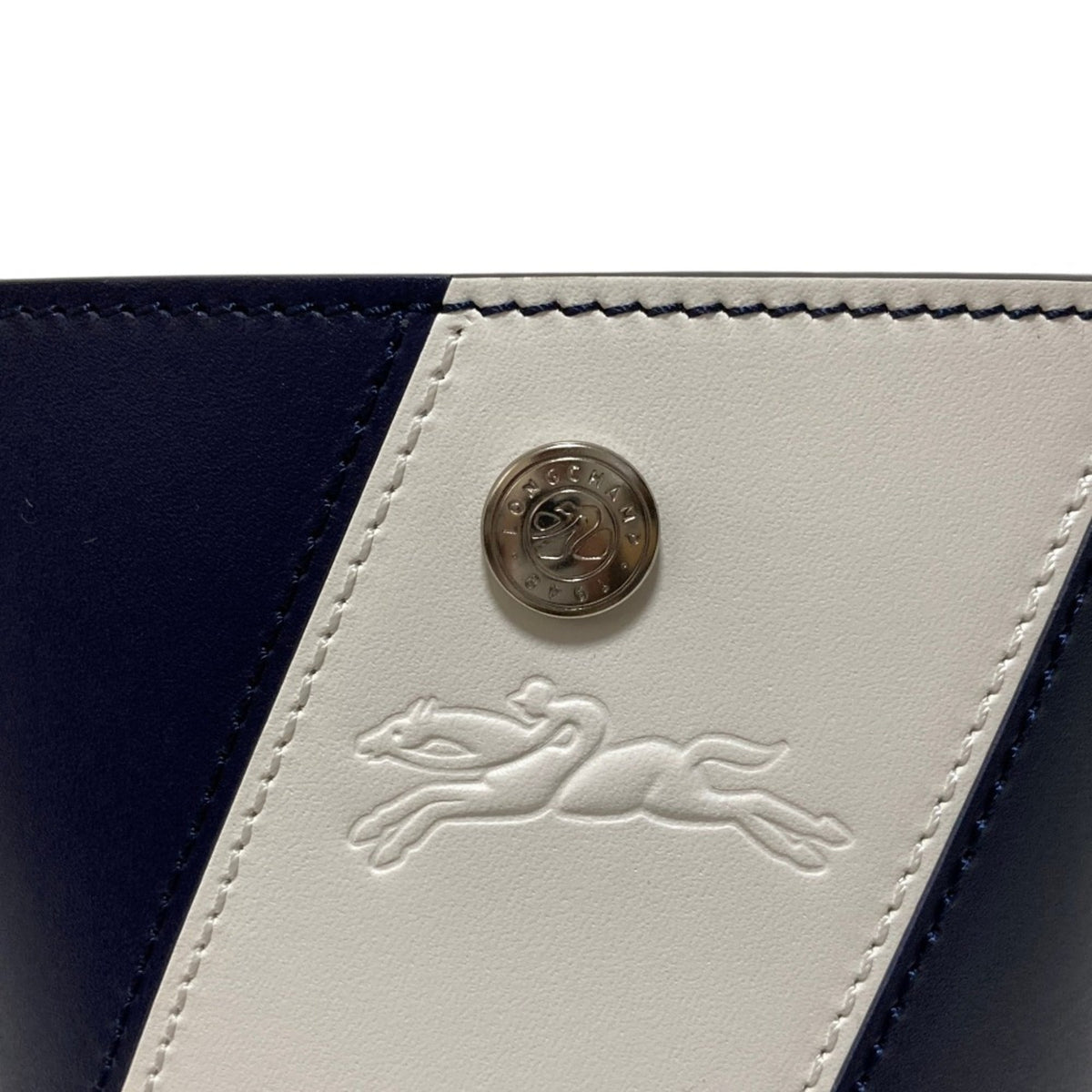 Longchamp Navy White Leather Crossbody Bag (Pre-Owned)