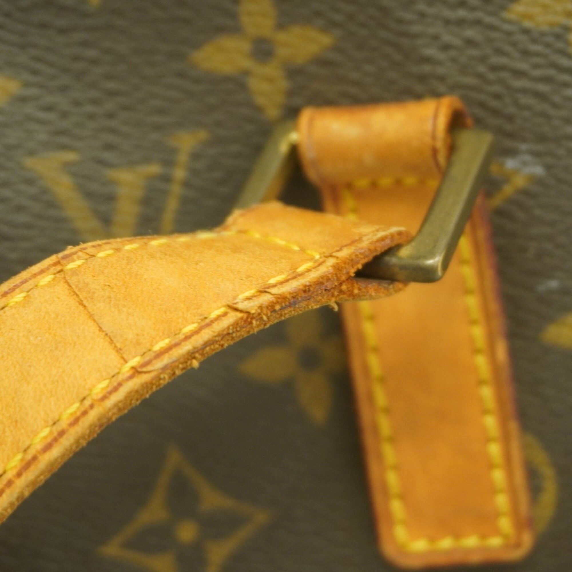 Louis Vuitton Brown Tote Bag (Pre-Owned)