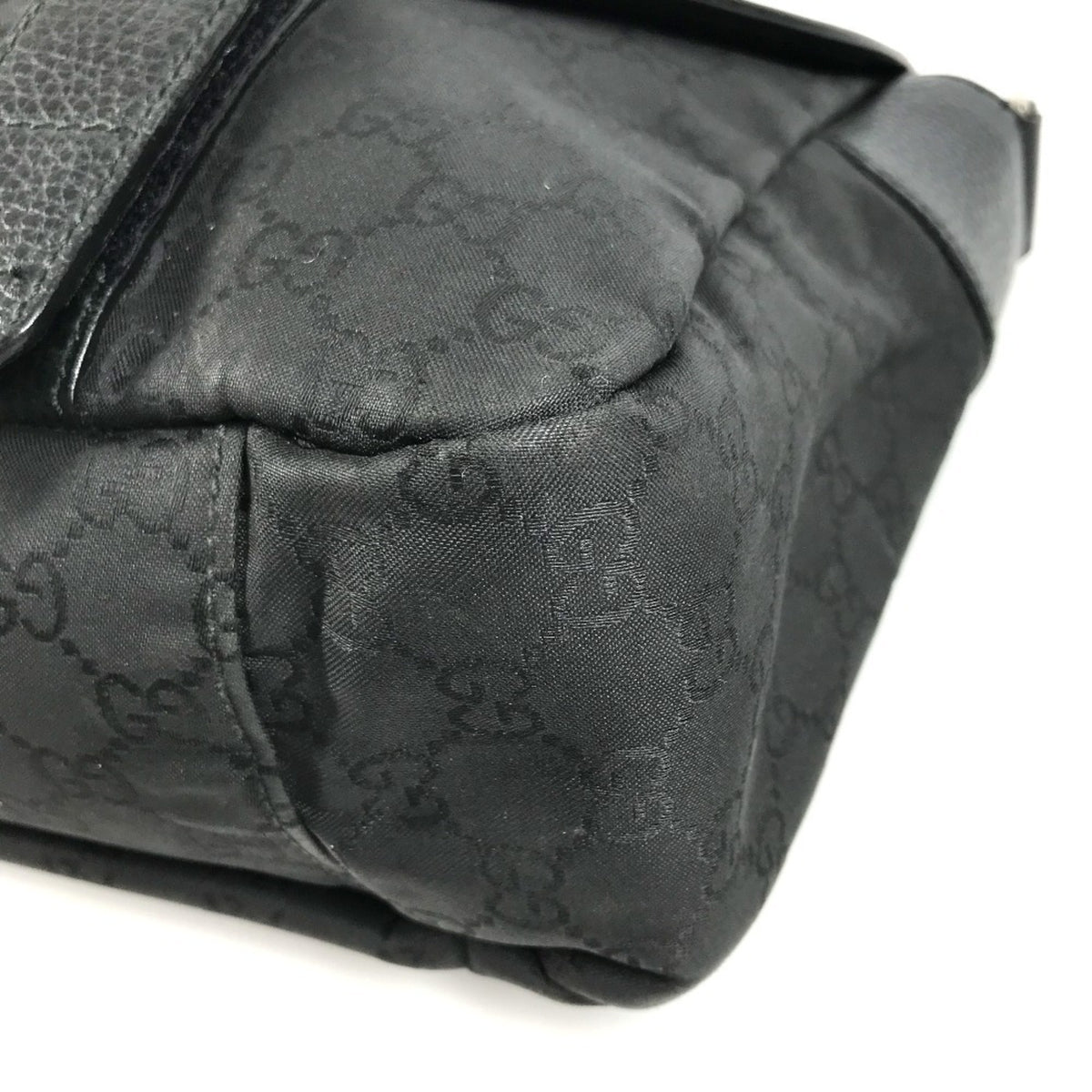 Gucci Black Nylon Leather Shoulder Bag (Pre-Owned)