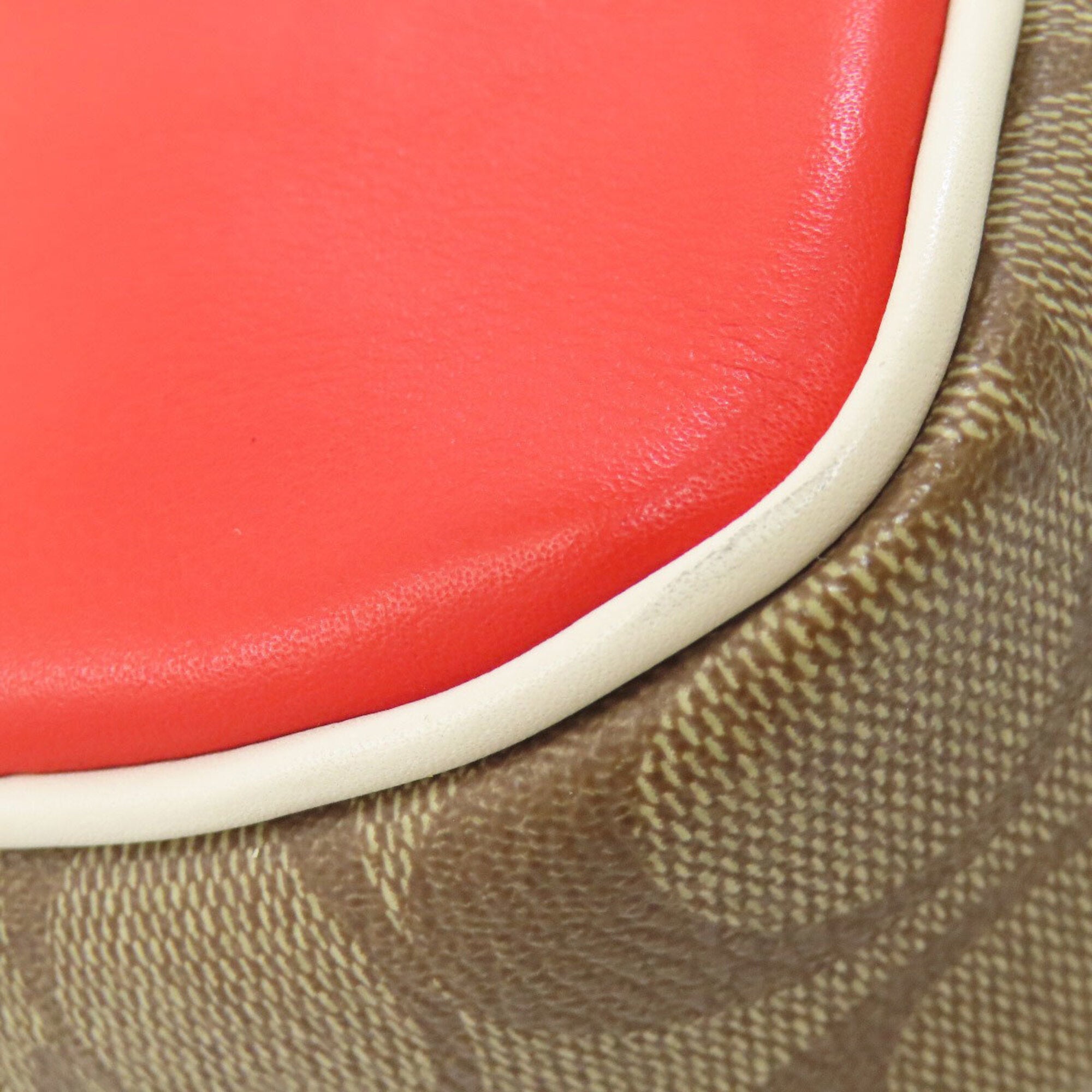 Coach Red Color Leather Shoulder Bag (Pre-Owned)