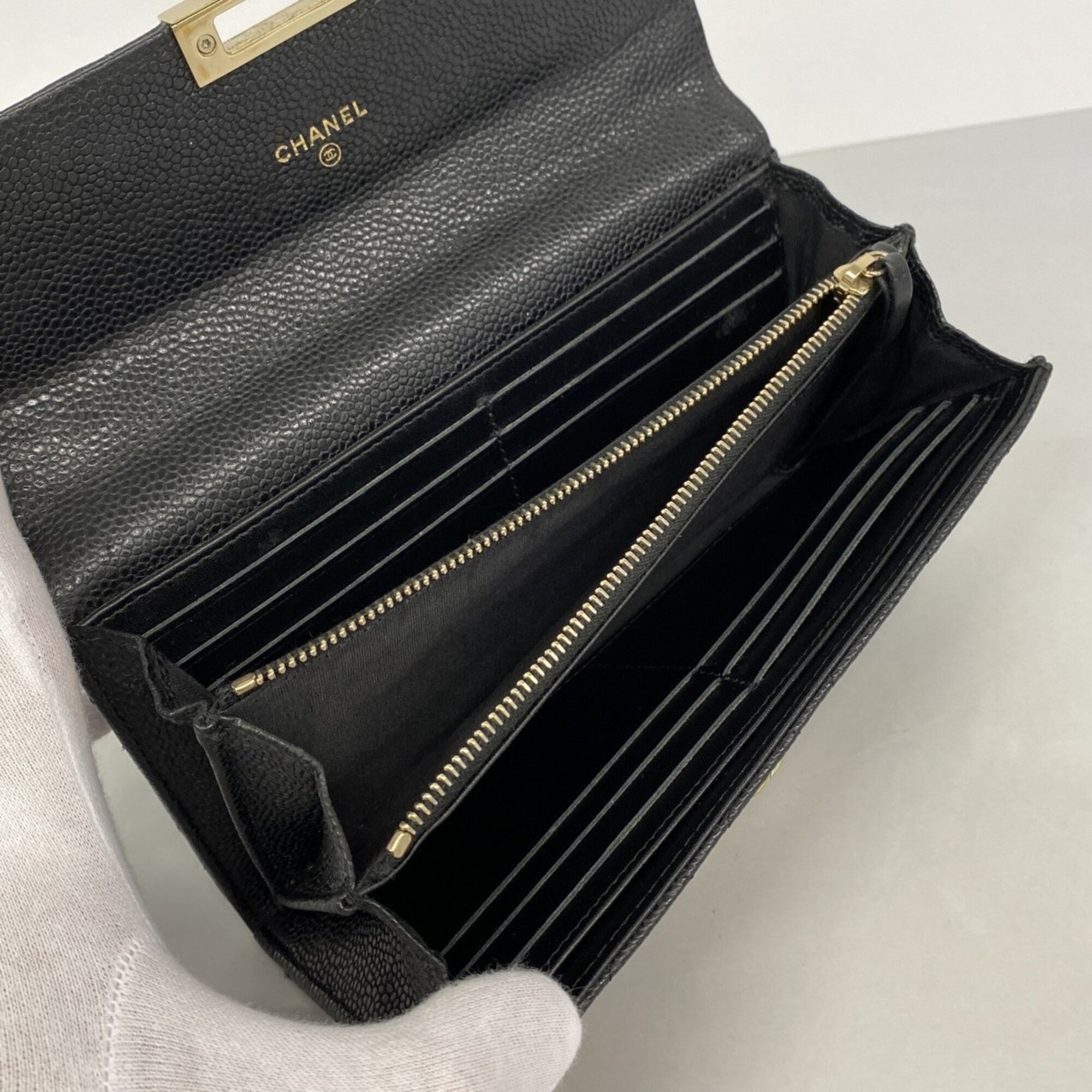 Chanel Black Grained Calfskin Long Wallet (Bi-Fold) (Pre-Owned)
