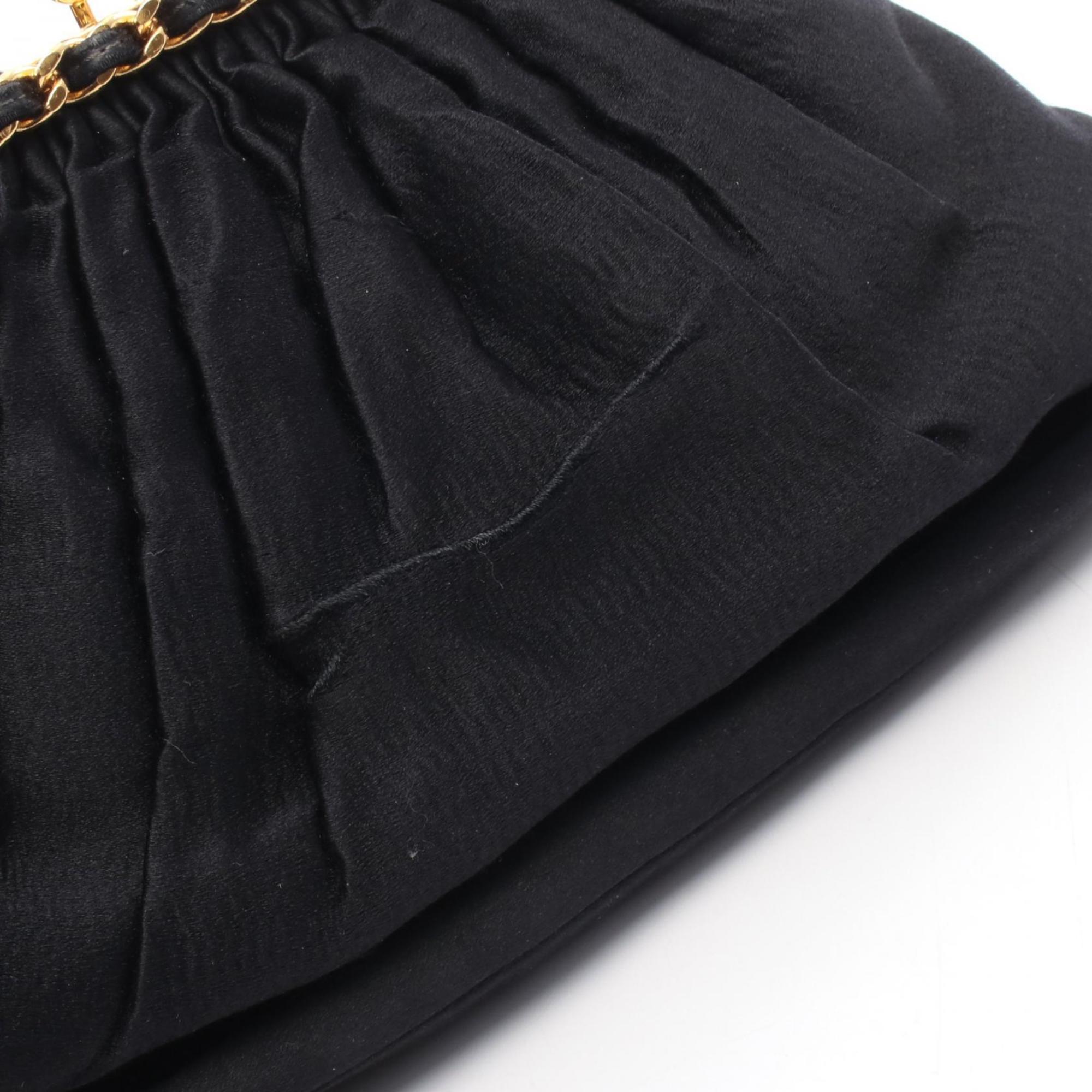 Chanel Black Fabric Shoulder Bag (Pre-Owned)