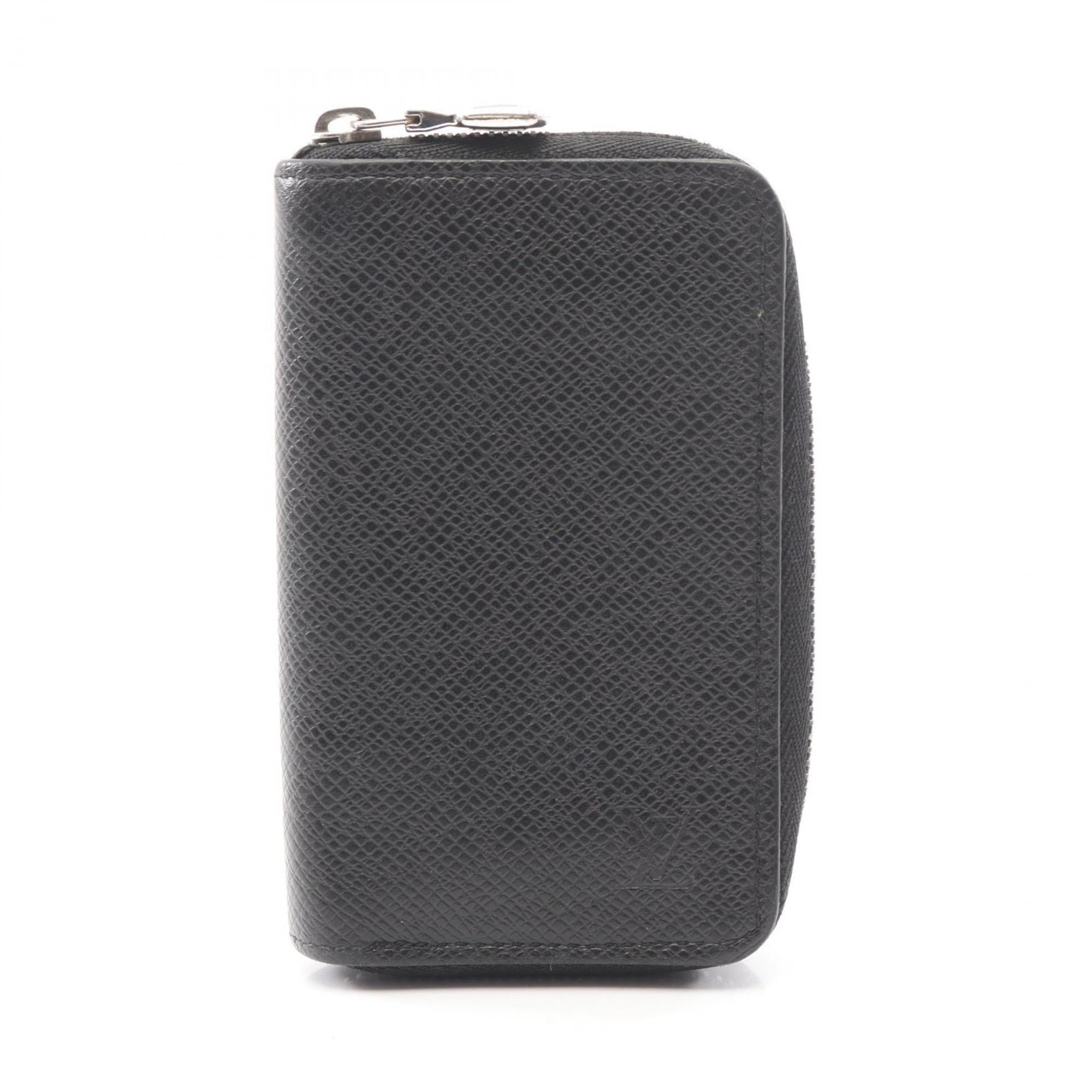 Louis Vuitton Black Taiga Leather Coin Purse/Coin Case (Pre-Owned)