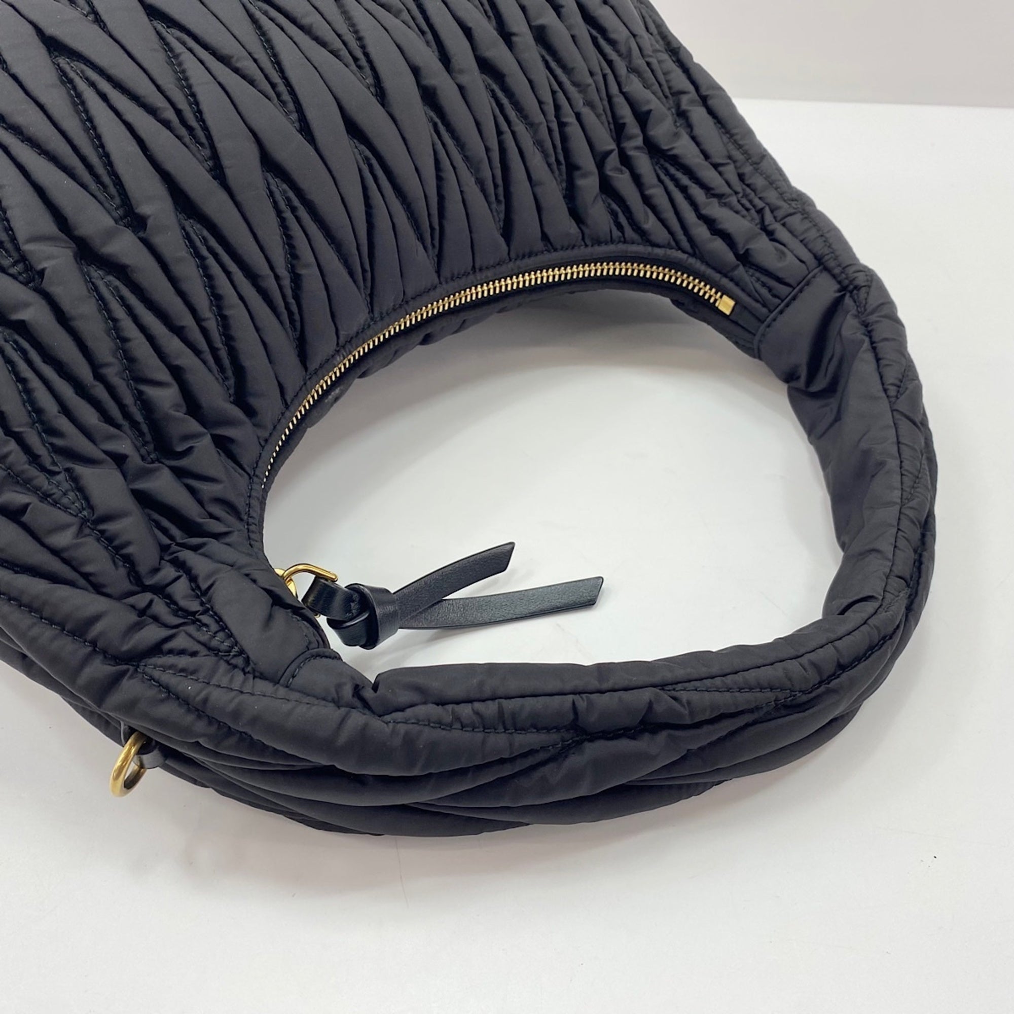 Miu Miu Black Nylon Handbag (Pre-Owned)