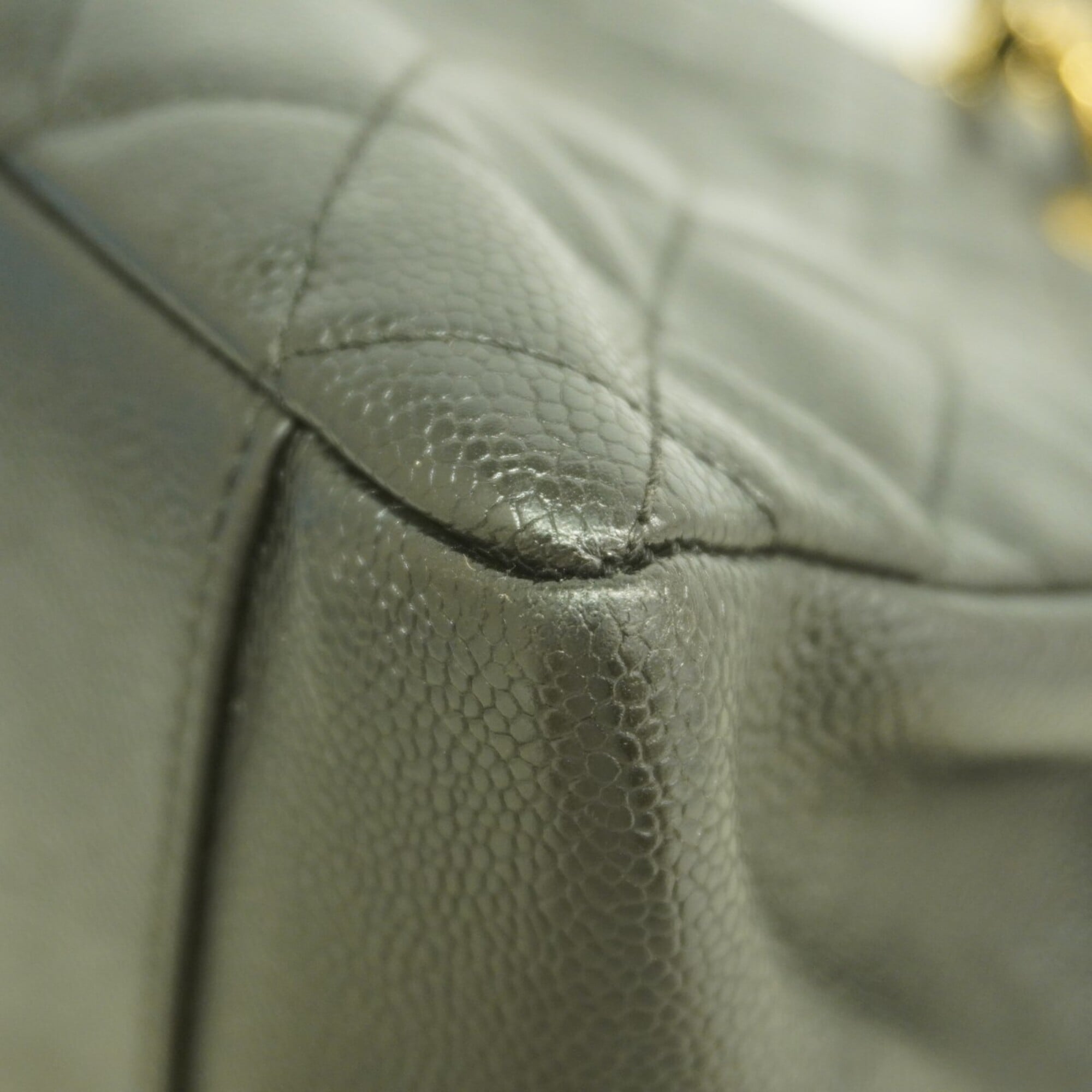Chanel Black Grained Calfskin Tote Bag (Pre-Owned)