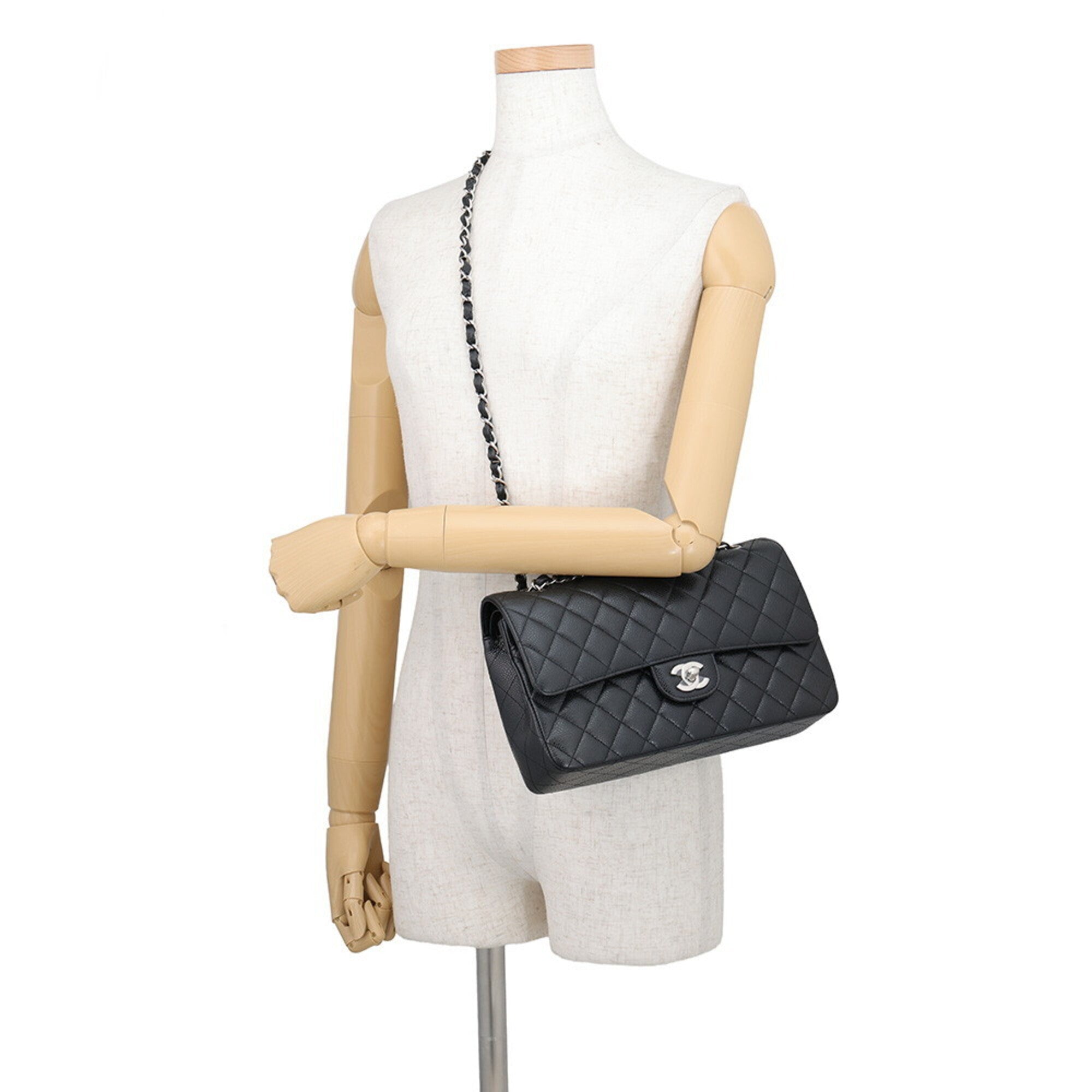 Chanel Matelasse Black Grained Calfskin Handbag Shoulder Bag (Pre-Owned)