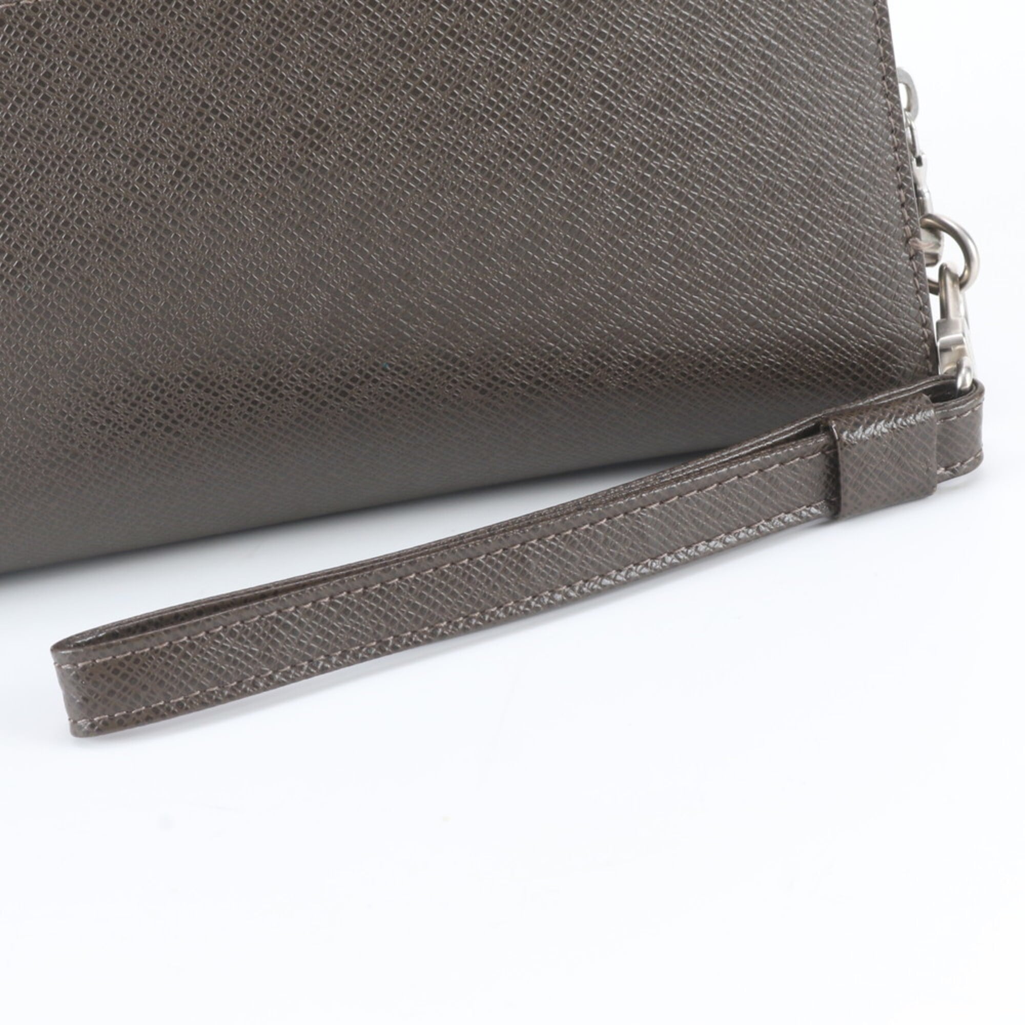 Louis Vuitton Grizzly Leather Clutch Bag (Pre-Owned)