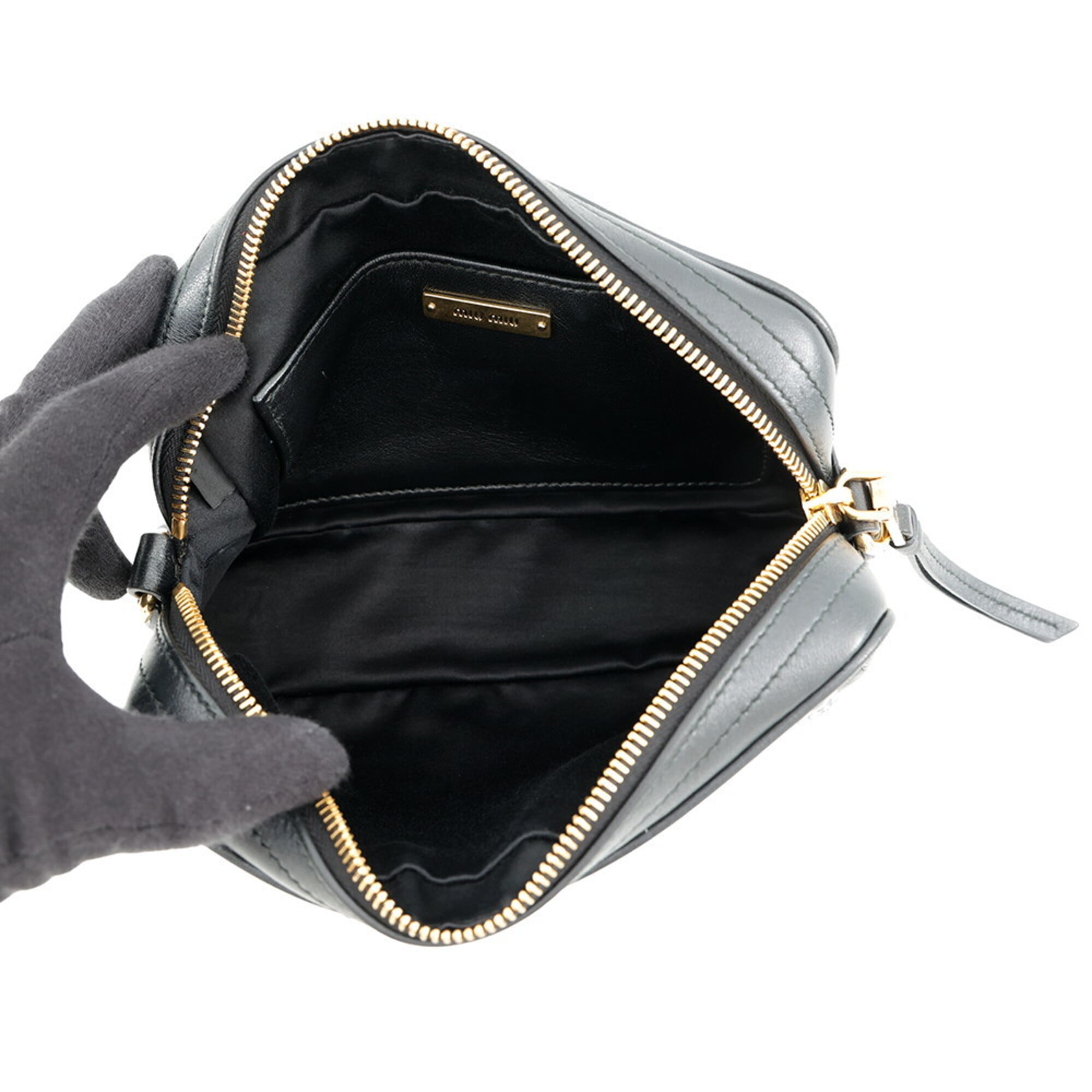 Miu Miu Matelasse Black Leather Handbag Shoulder Bag (Pre-Owned)