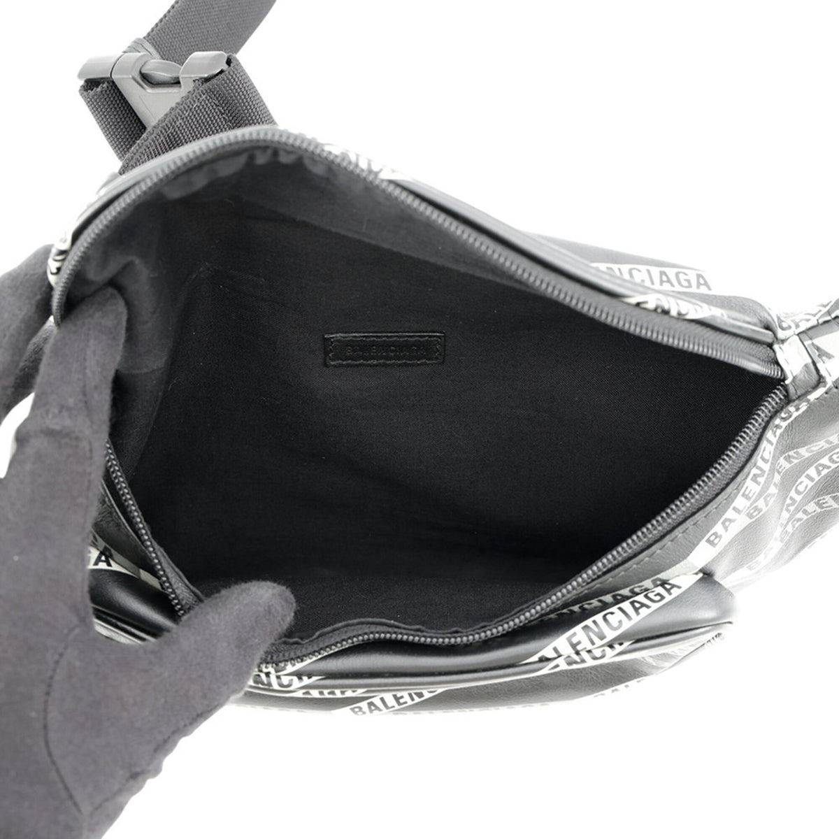 Balenciaga Black Leather Sling Bag (Pre-Owned)