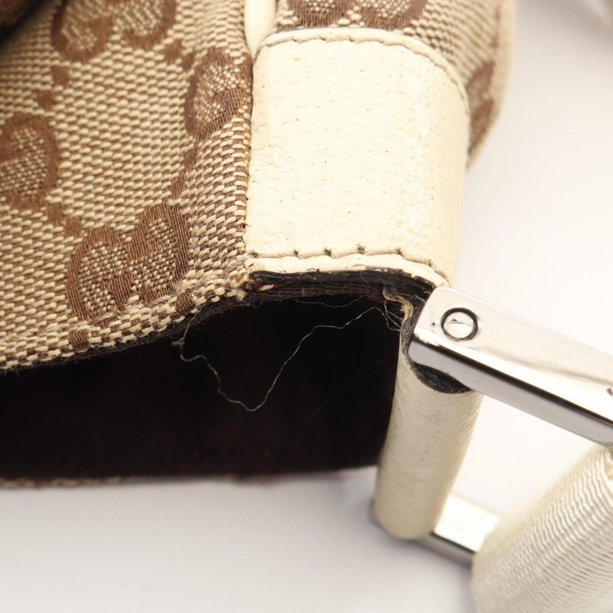 Gucci Beige Ivory Canvas Leather Handbag Shoulder Bag (Pre-Owned)