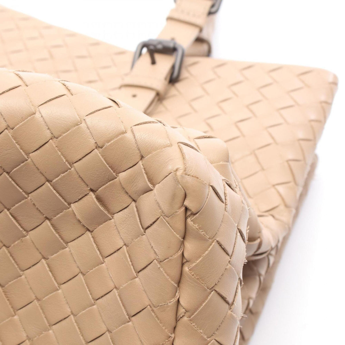 Bottega Veneta Intrecciato Beige Leather Handbag (Pre-Owned)