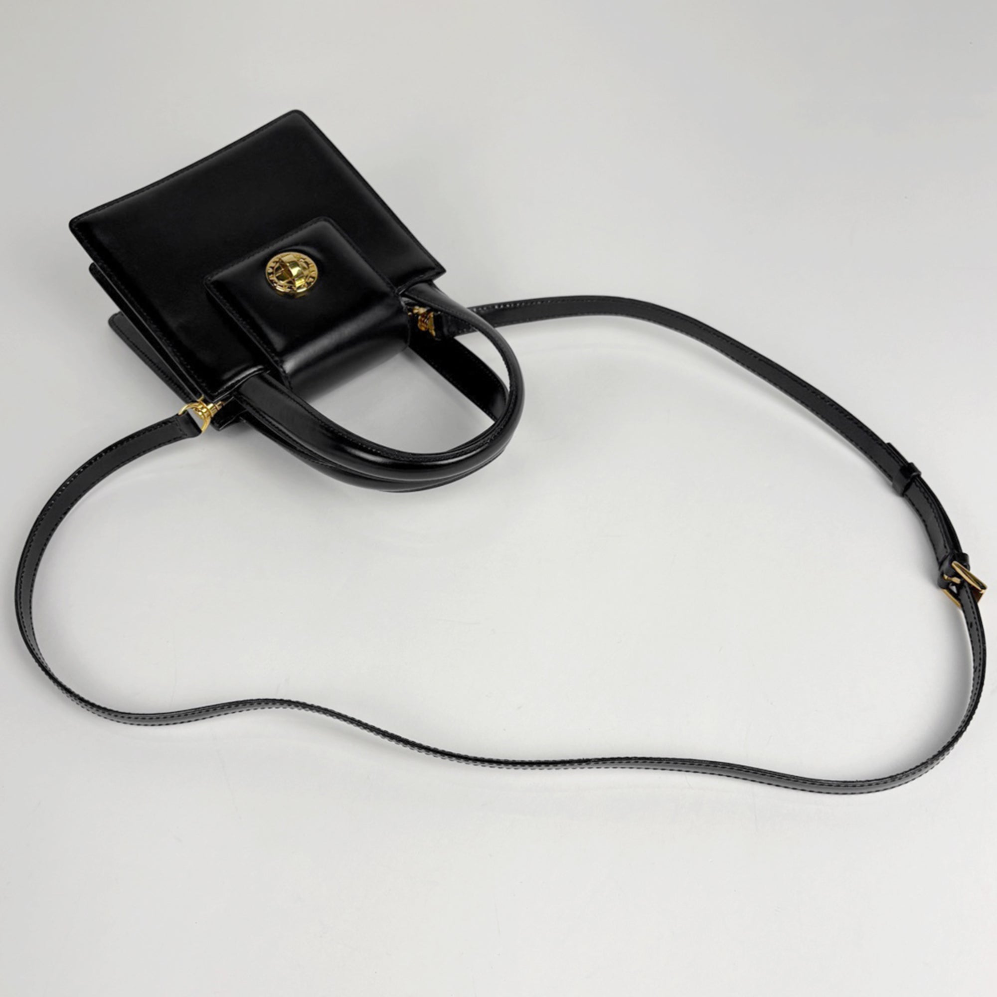 Bvlgari Bvlgari Bvlgari Black Leather Handbag Shoulder Bag (Pre-Owned)