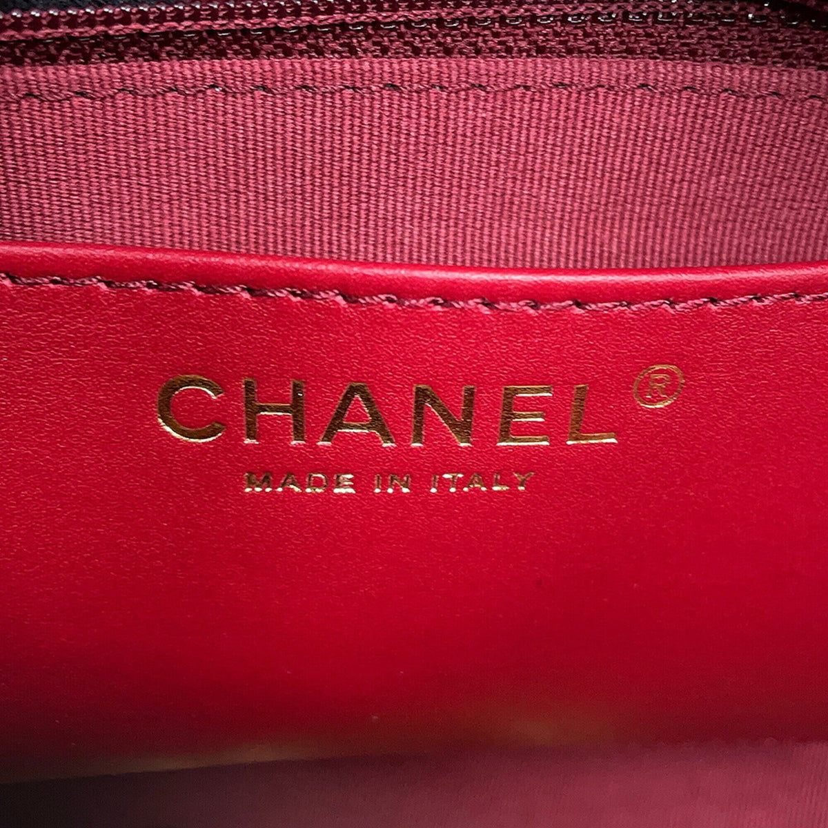 Chanel Matelasse Black Leather Handbag Shopping Bag (Pre-Owned)