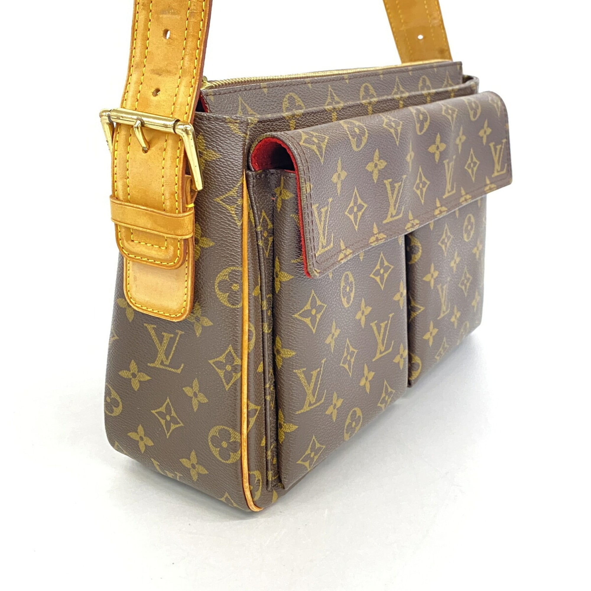 Louis Vuitton Brown Shoulder Bag (Pre-Owned)