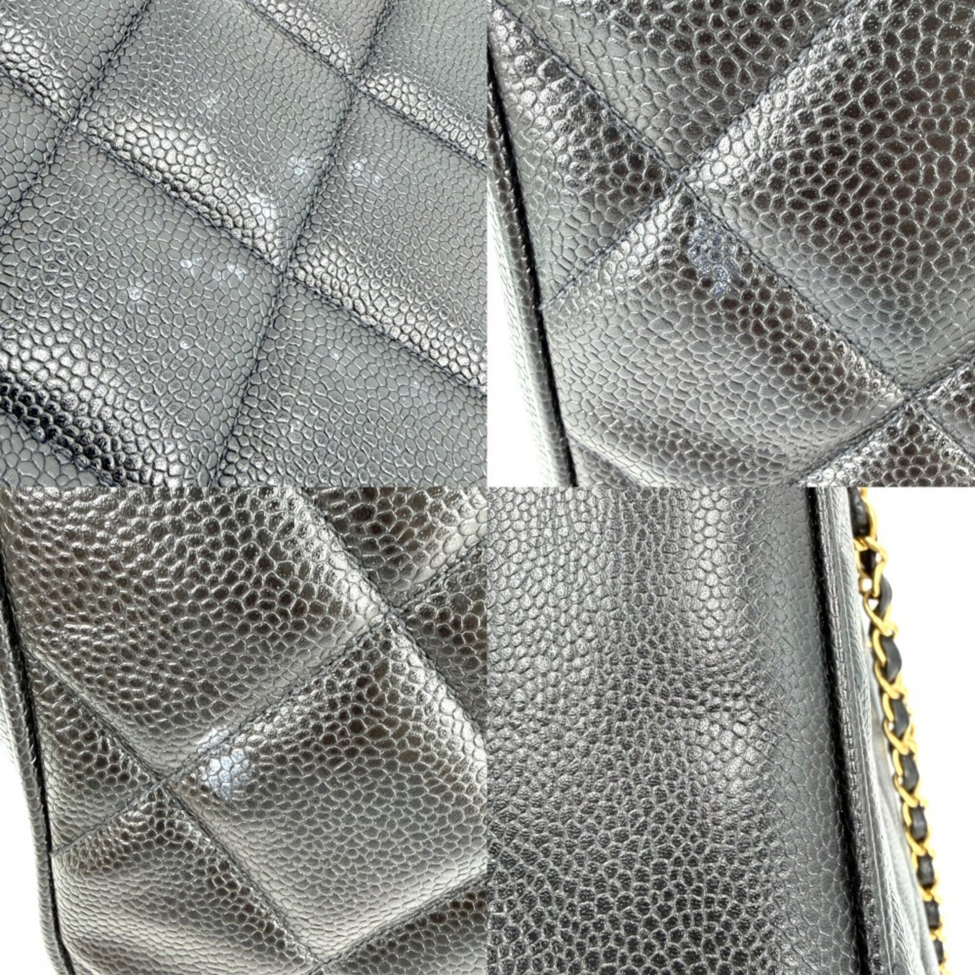 Chanel Matelasse Black Grained Calfskin Handbag (Pre-Owned)