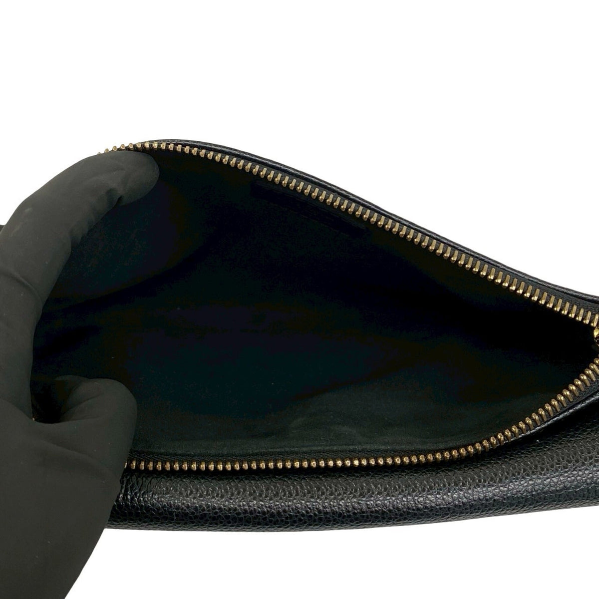 Louis Vuitton Black Leather Pochette Shoulder Bag (Pre-Owned)
