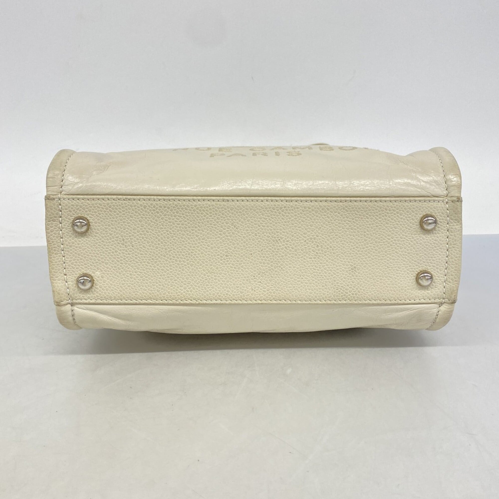 Chanel Ivory Leather Tote Bag (Pre-Owned)